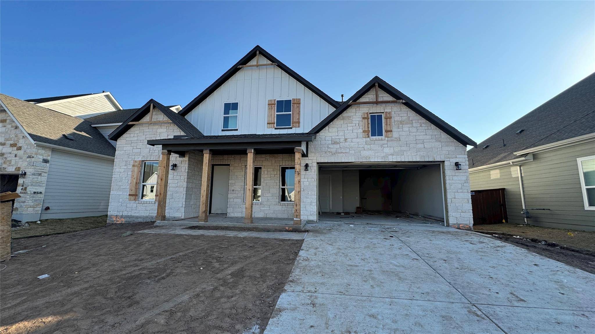 350 Sage Thrasher CIR, Dripping Springs, TX 78620