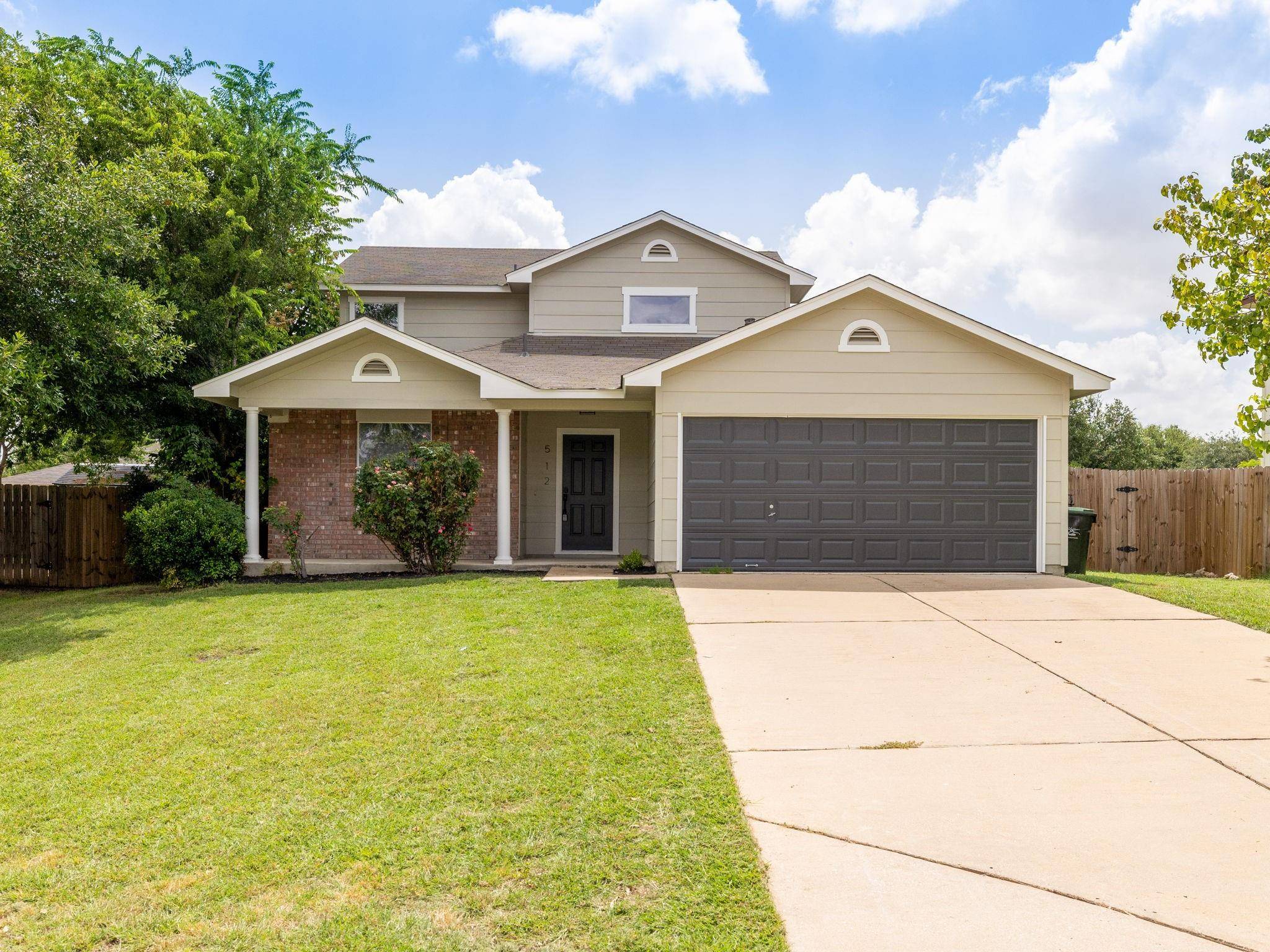 512 Garrett CT, Hutto, TX 78634
