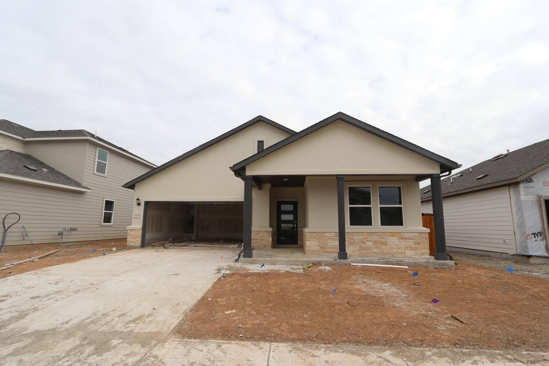 3009 Wynn RD, Hutto, TX 78634