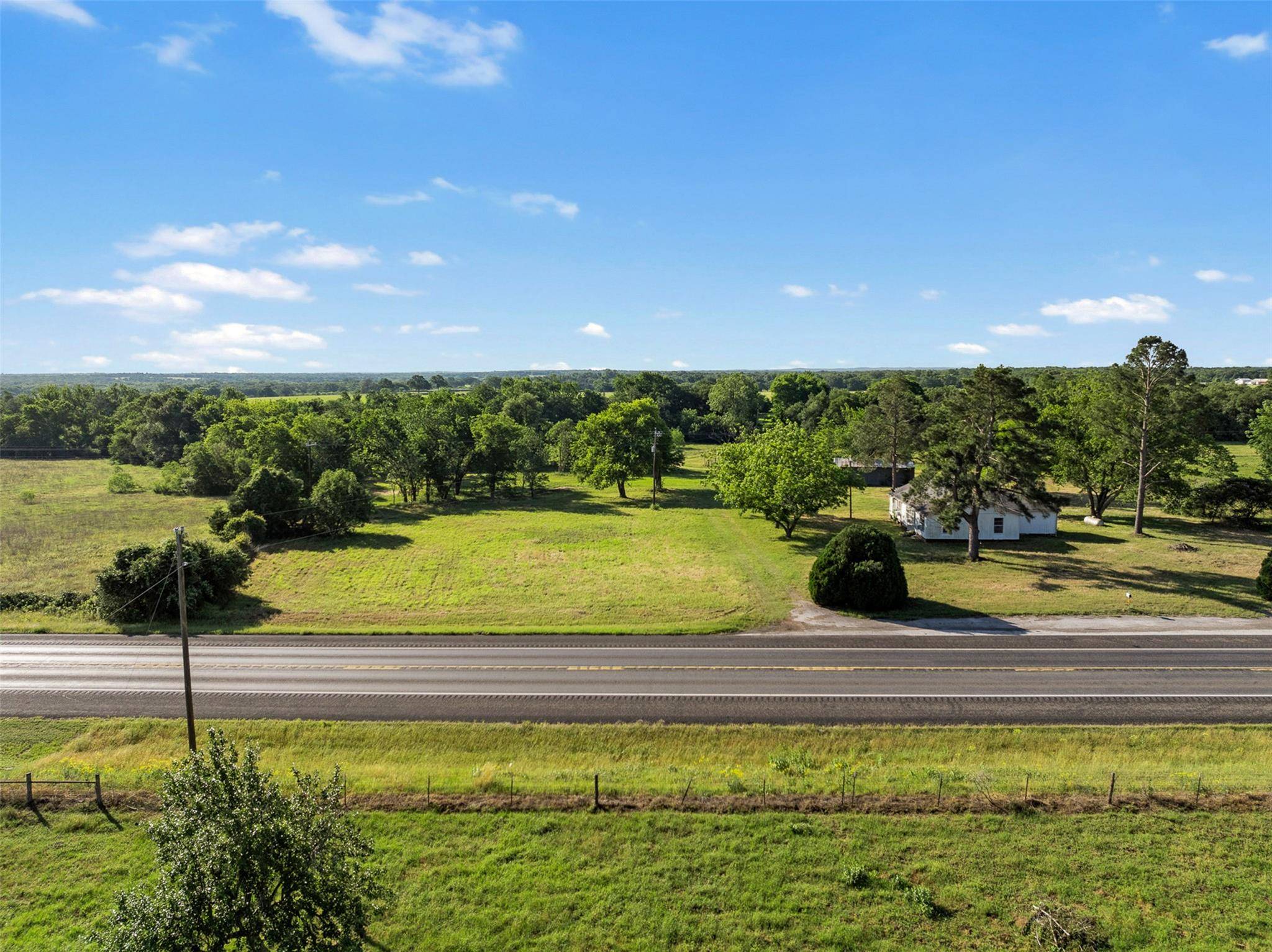3009 S Highway 77 HWY, Cameron, TX 76520