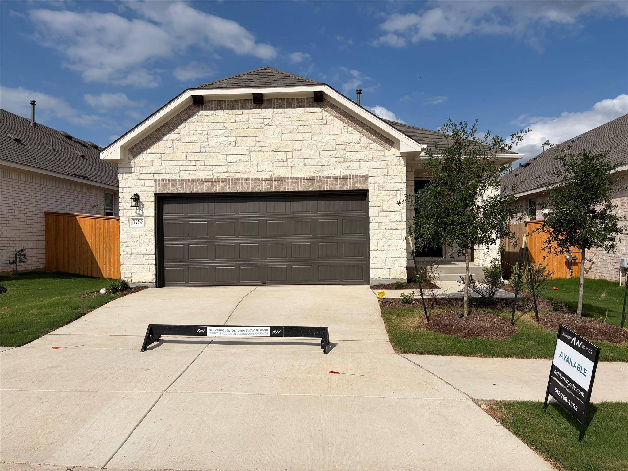 109 Knockout Rose DR, San Marcos, TX 78666