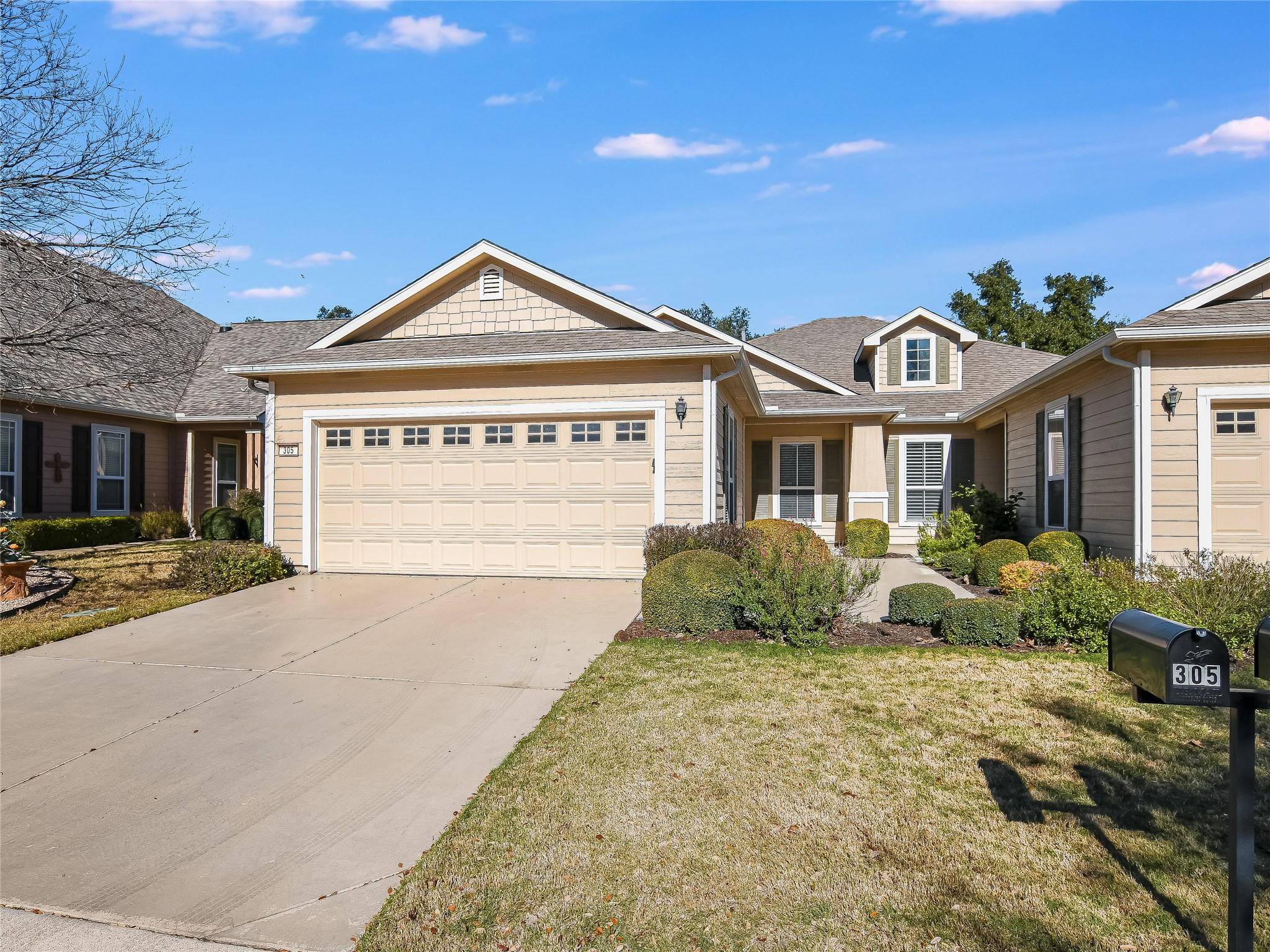 305 Essex LN, Georgetown, TX 78633