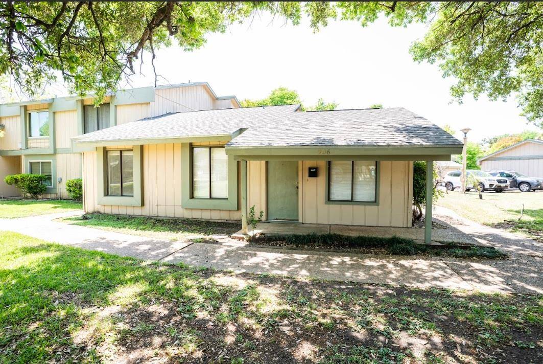 906 Silver Quail LN, Austin, TX 78758