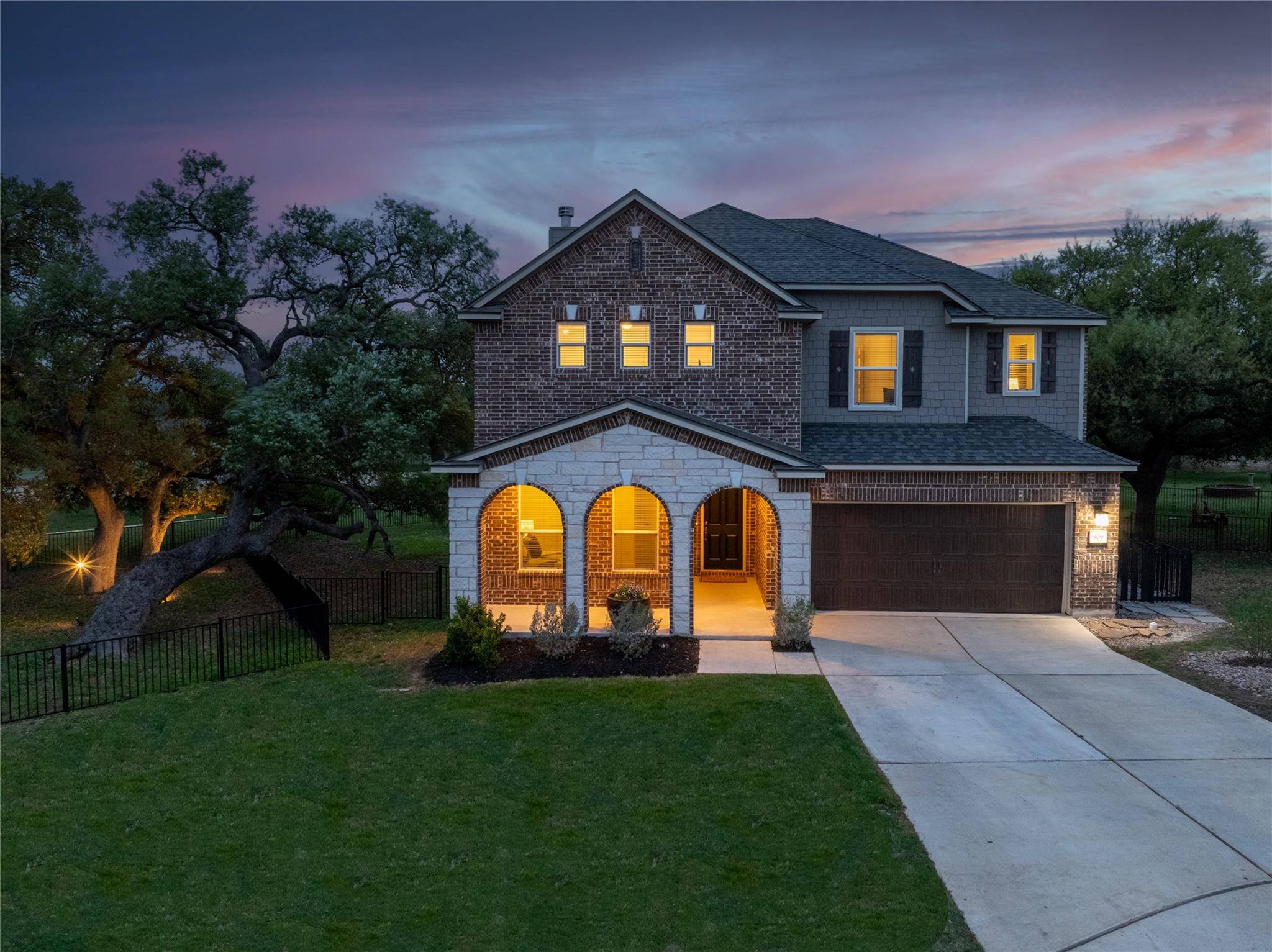 909 Desaix DR, Georgetown, TX 78628