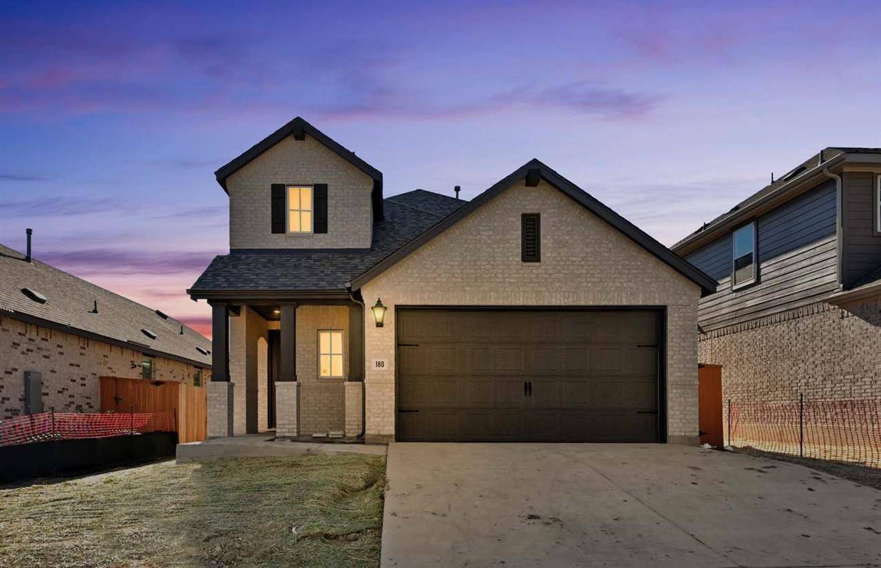 180 Blackwell LN, Kyle, TX 78640