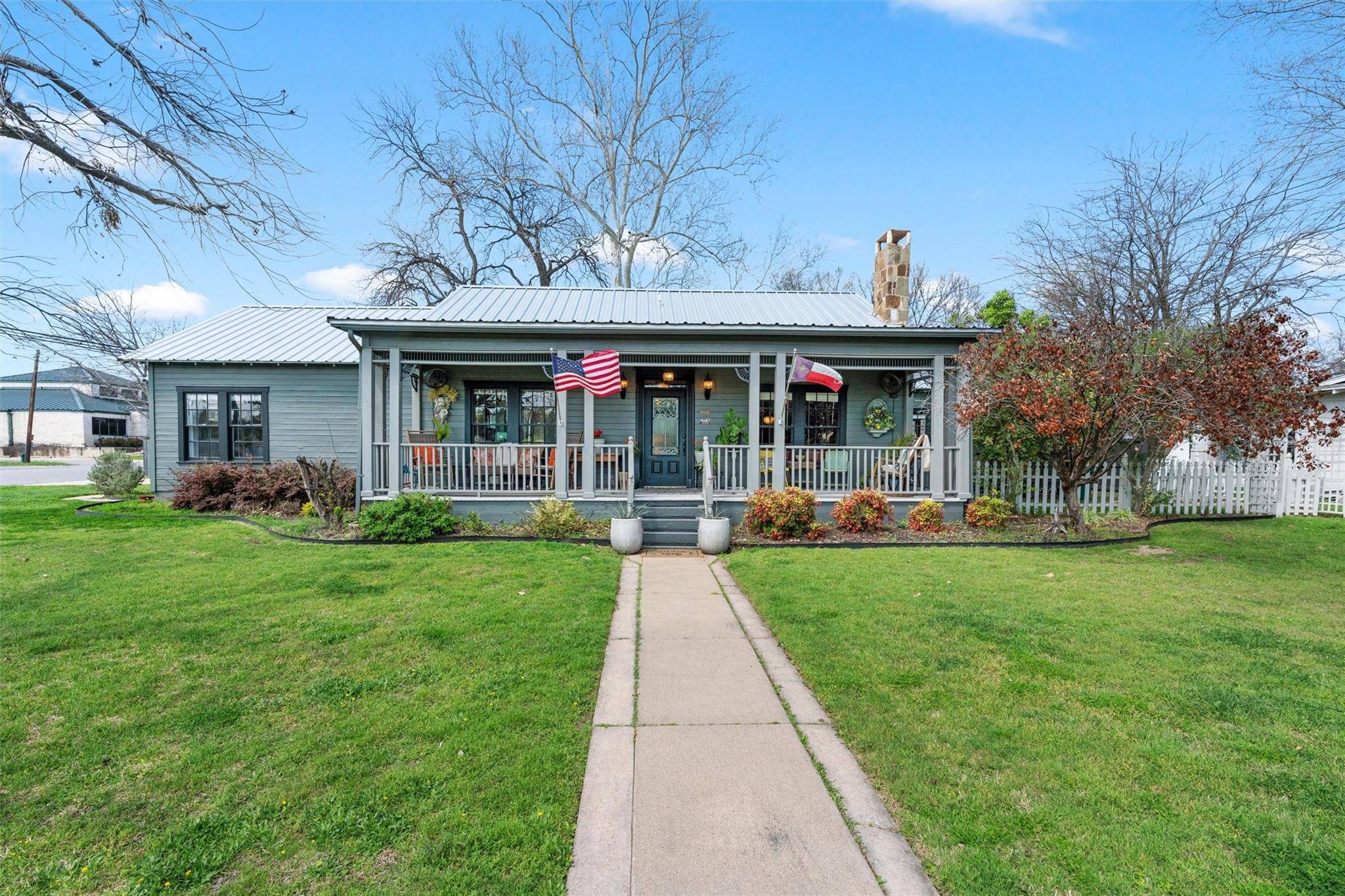 400 Ave G, Marble Falls, TX 78654