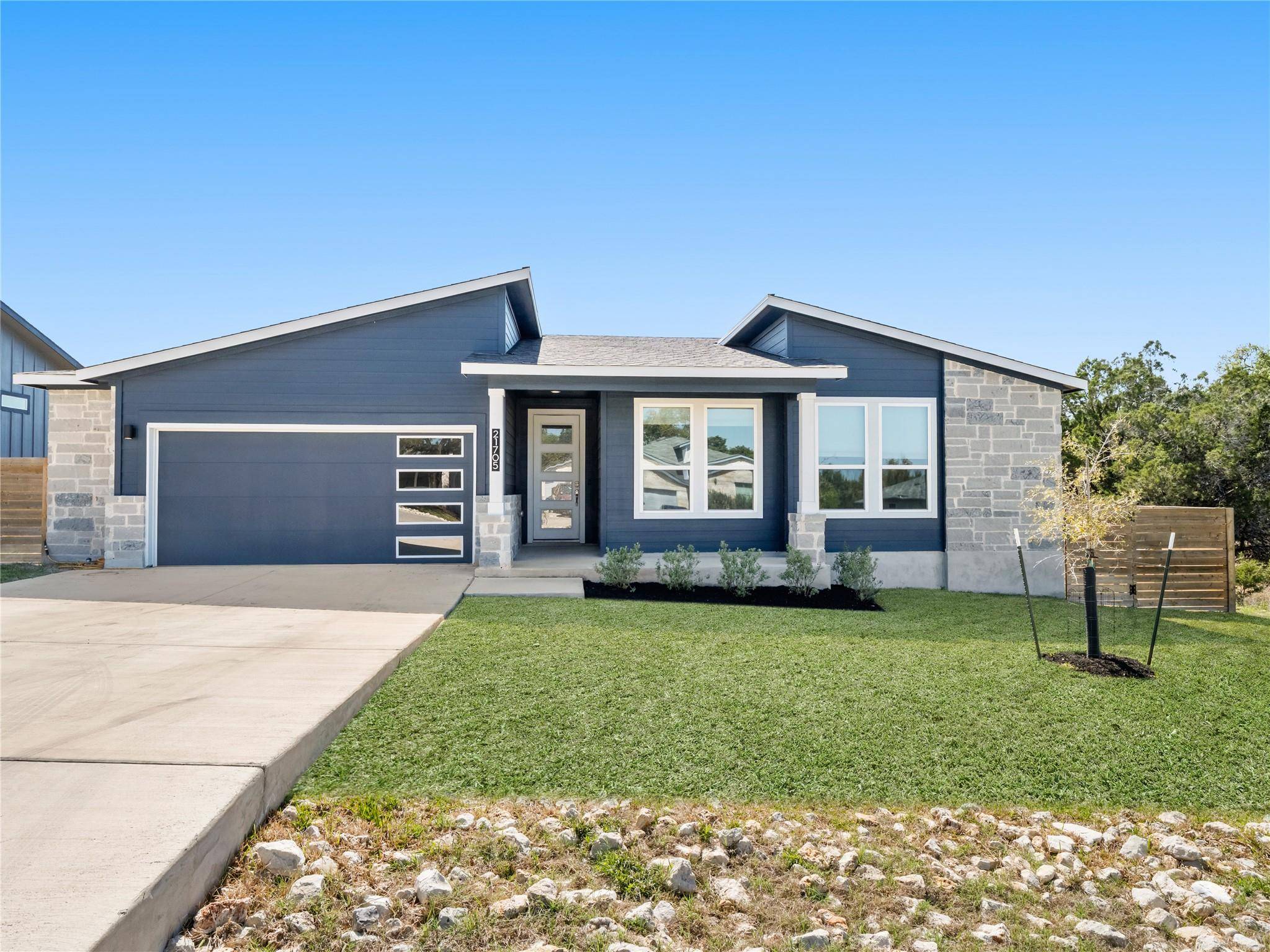 21705 Patton DR, Lago Vista, TX 78645
