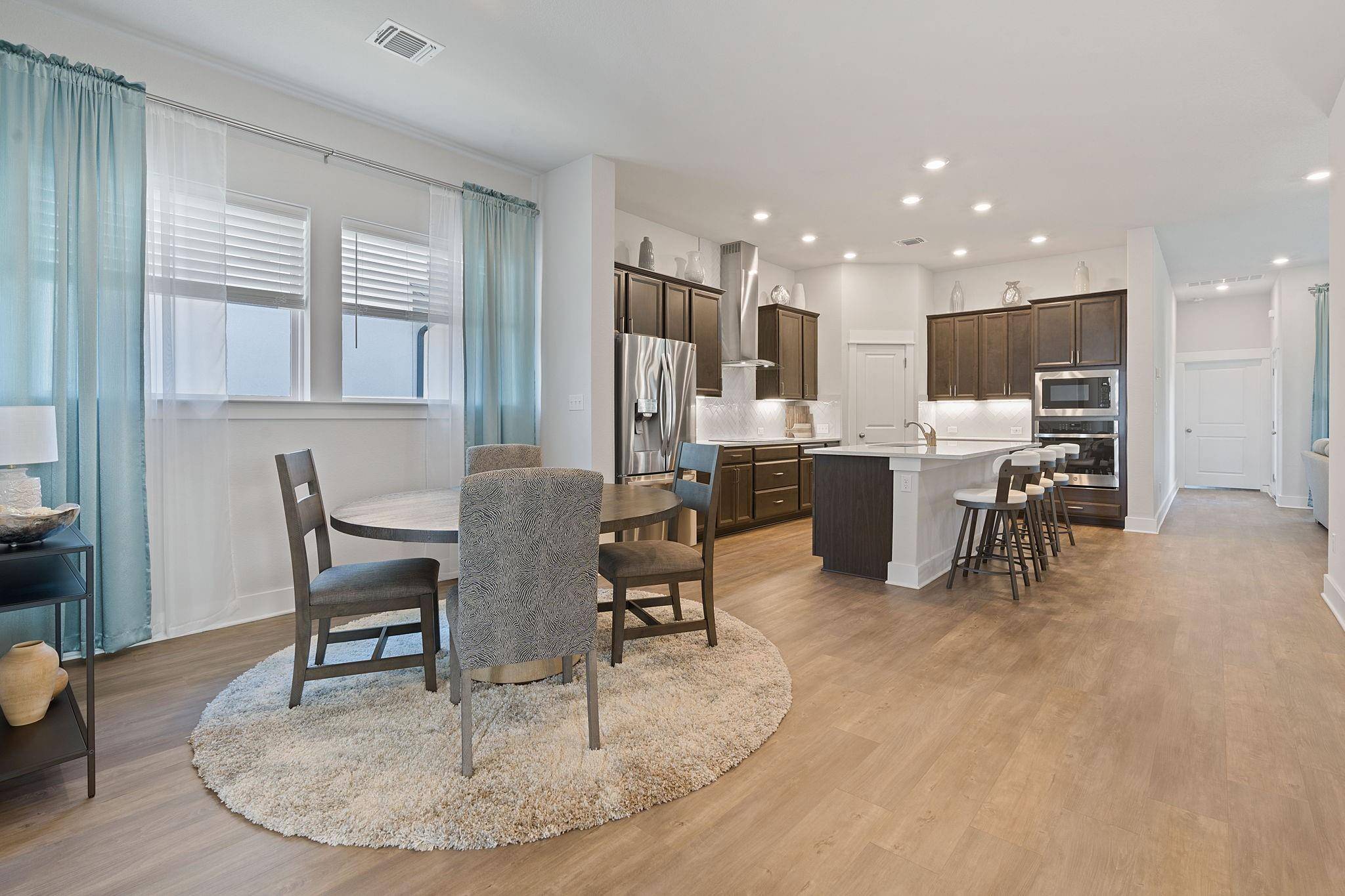 640 Treaty Oak DR, Georgetown, TX 78628