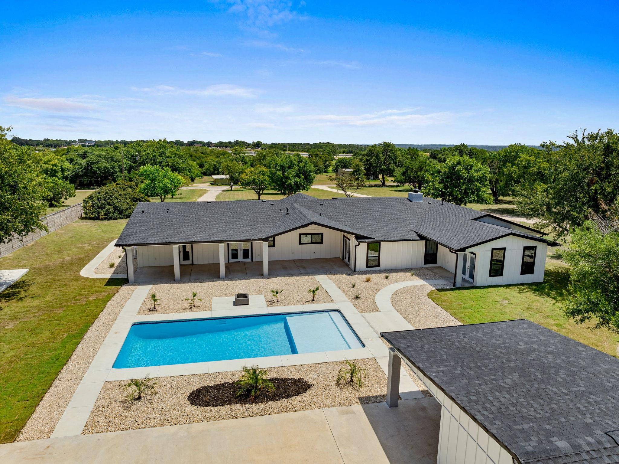 838 Mesquite RD, Belton, TX 76513
