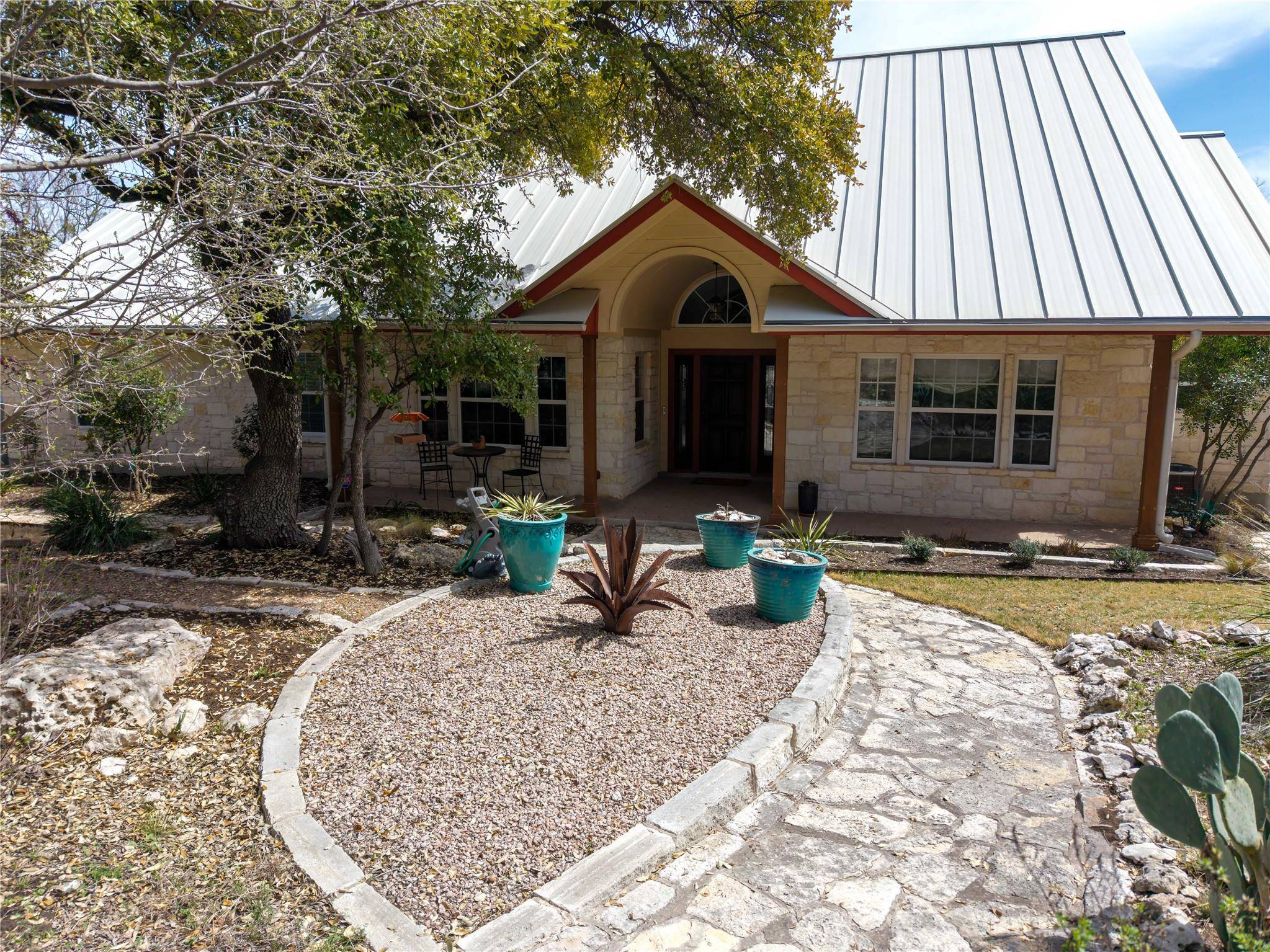 902 Adventure LN, Cedar Park, TX 78613