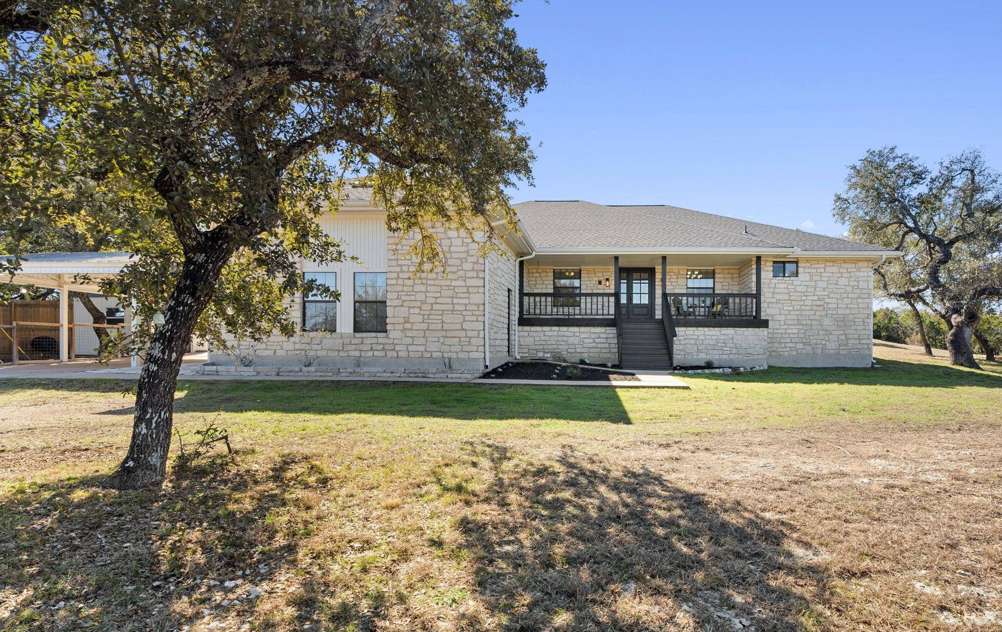 1043 Windmill RD, Dripping Springs, TX 78620