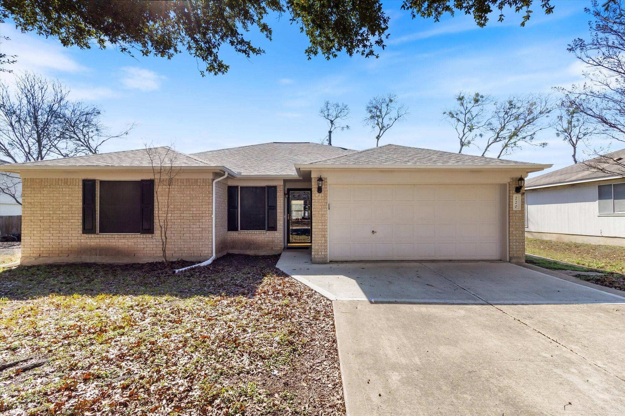 220 Masonwood DR, Kyle, TX 78640