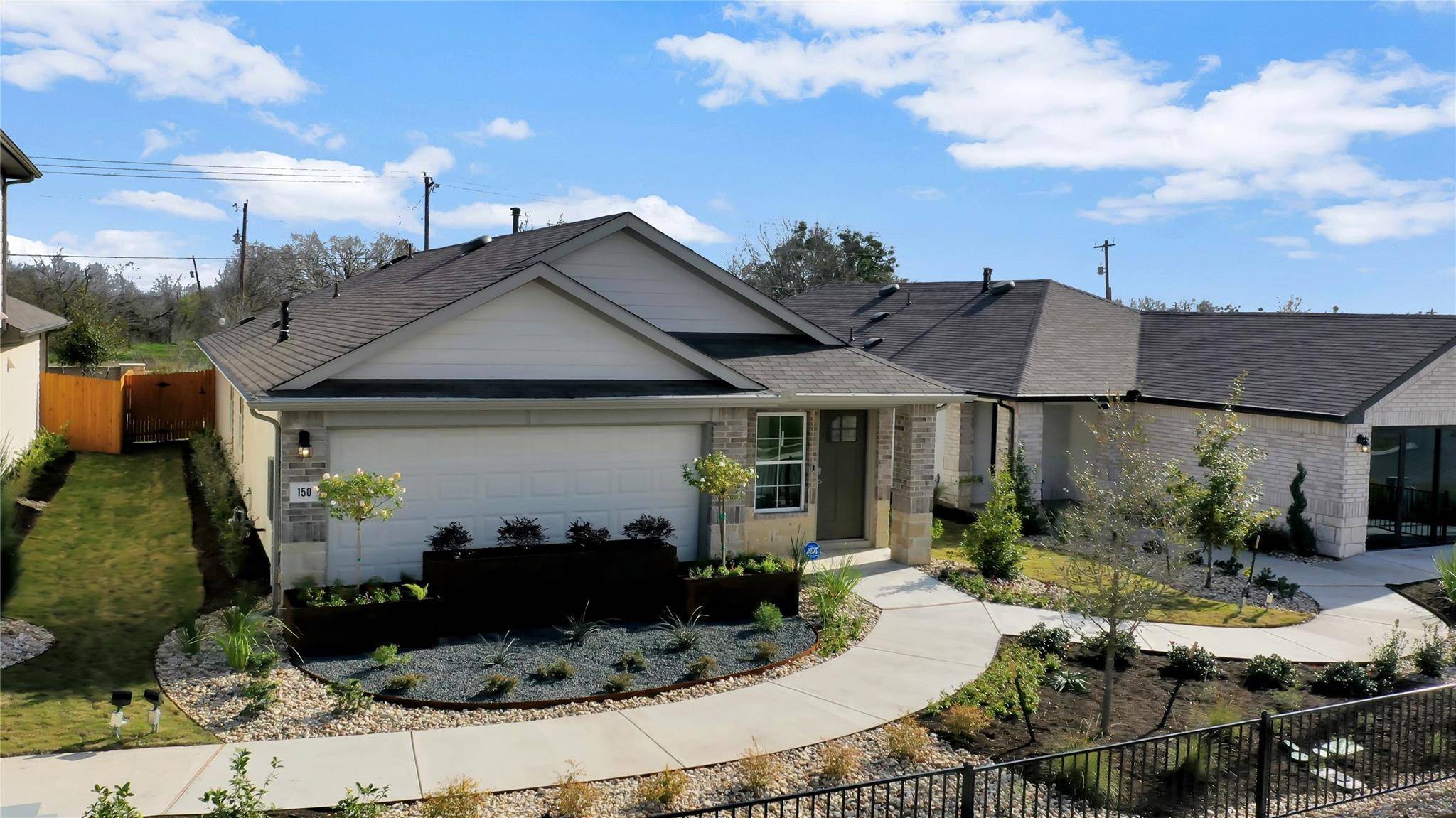 559 Lake Sweetwater LN, Buda, TX 78610