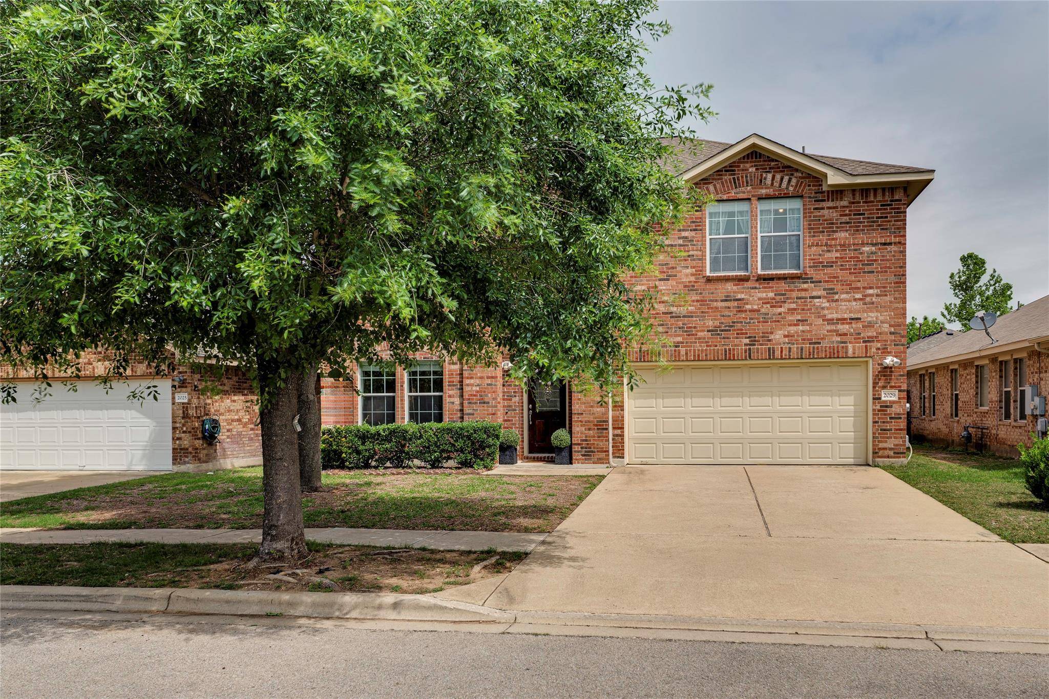 2029 Rachel LN, Round Rock, TX 78664