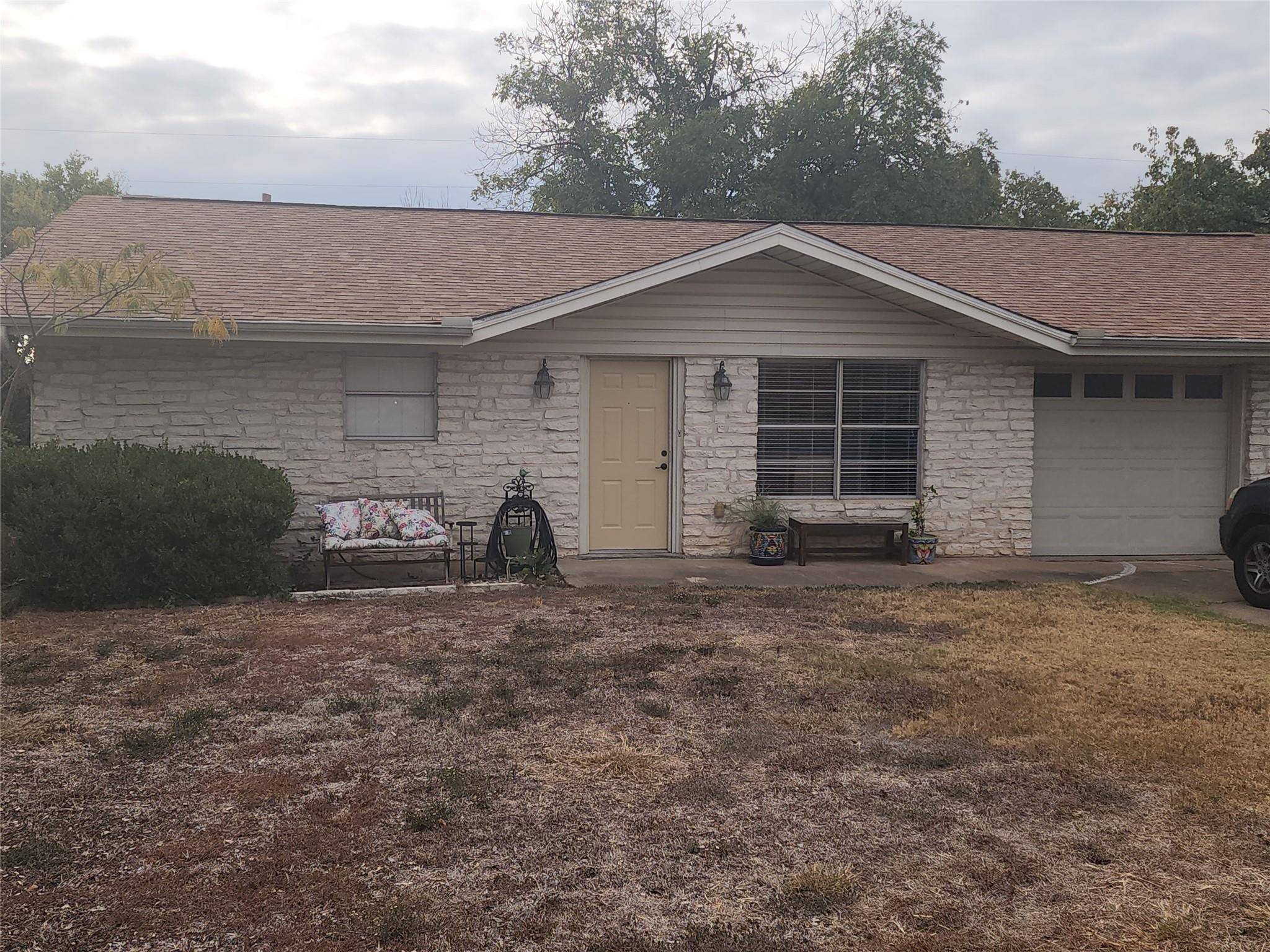 1400 Robb LN, Round Rock, TX 78664
