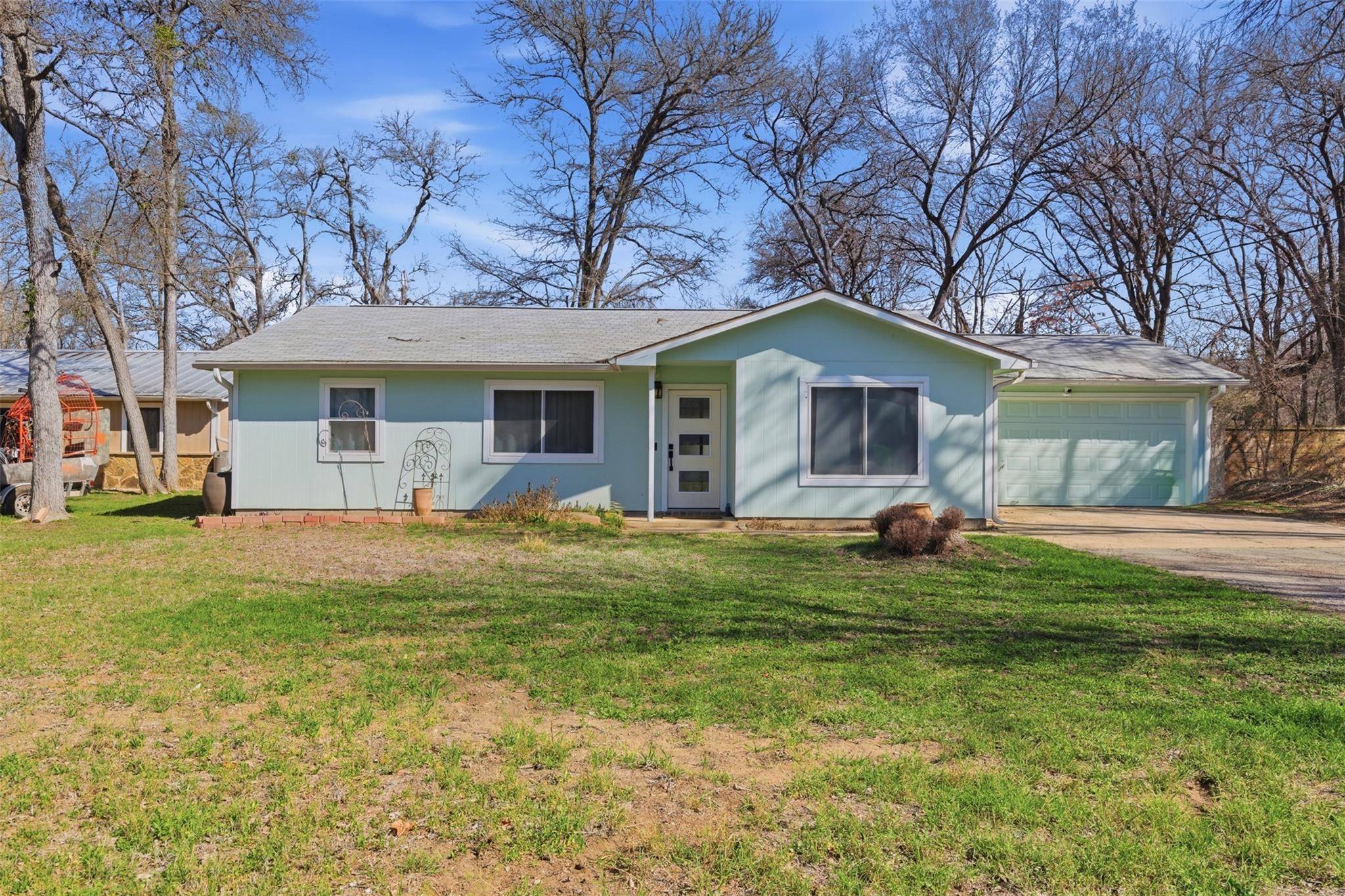 250 E Keanahalululu LN, Bastrop, TX 78602