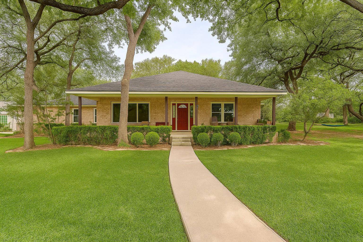 4104 Oak ST, San Marcos, TX 78666