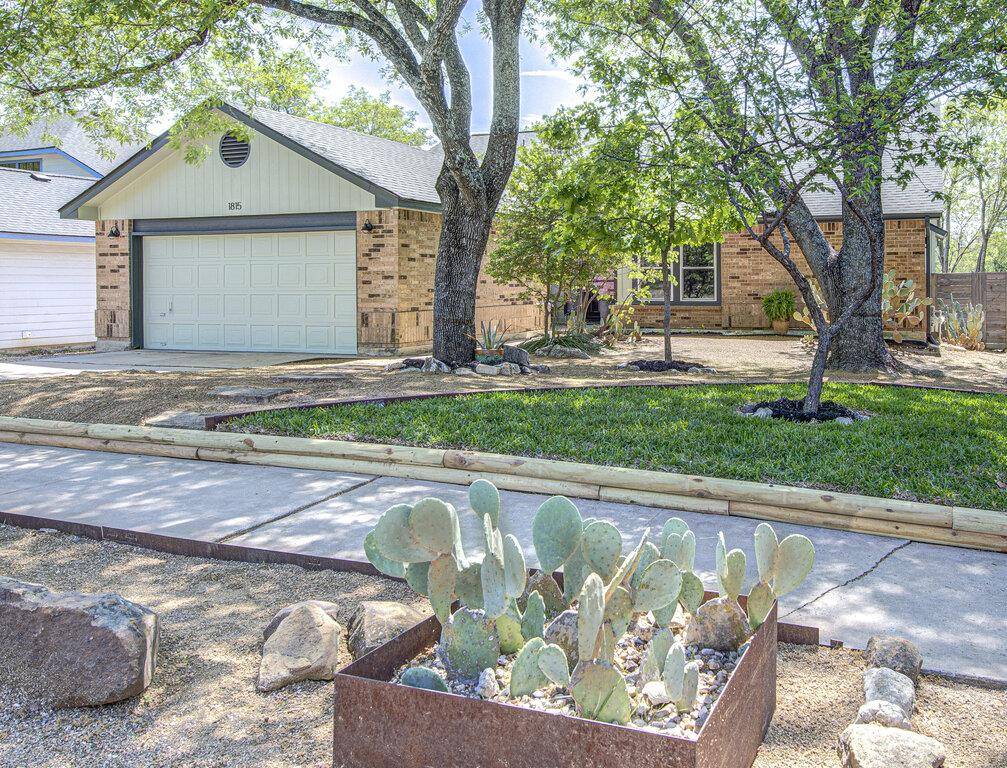1815 Michael Wayne DR, Austin, TX 78728