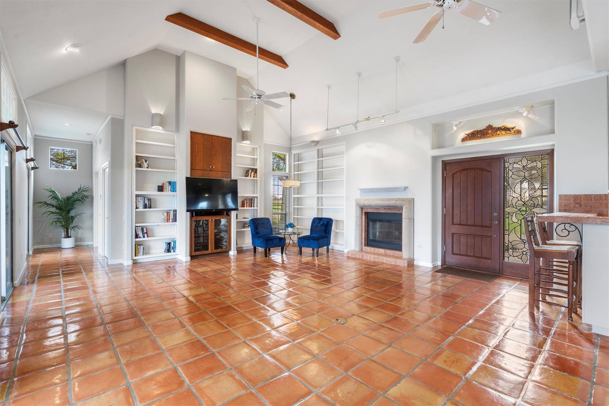 1215 County Road 415, Taylor, TX 76574