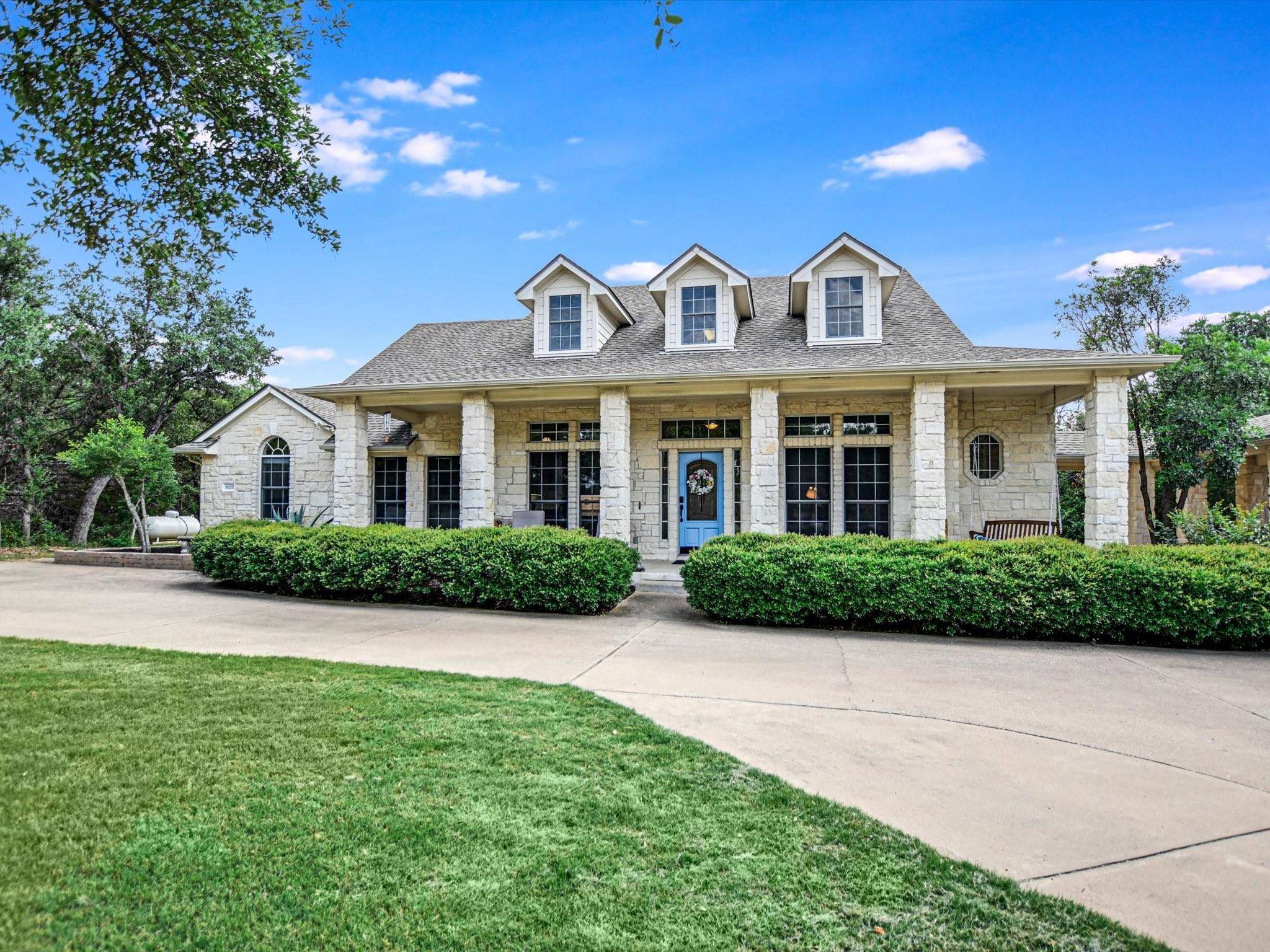 19207 WHITE HORSE CV, Spicewood, TX 78669