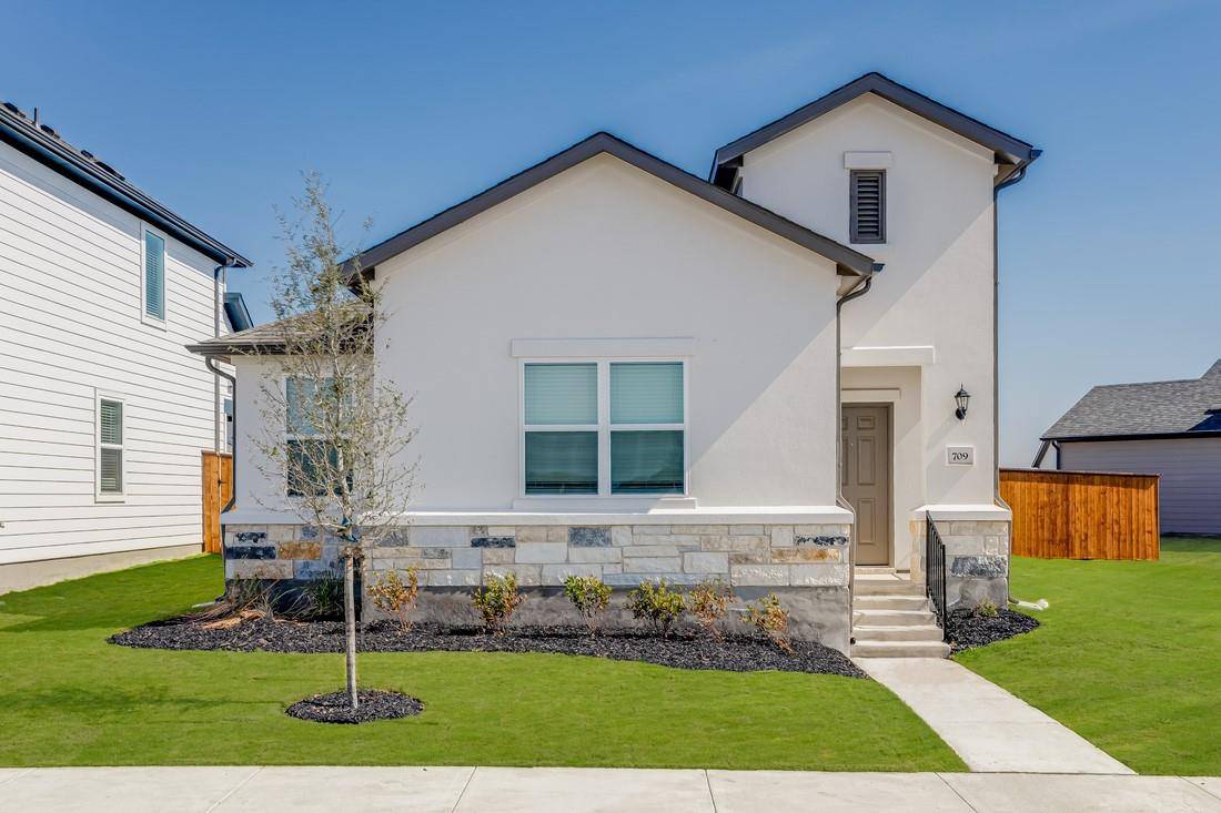 709 Emory Crossing BLVD, Hutto, TX 78634