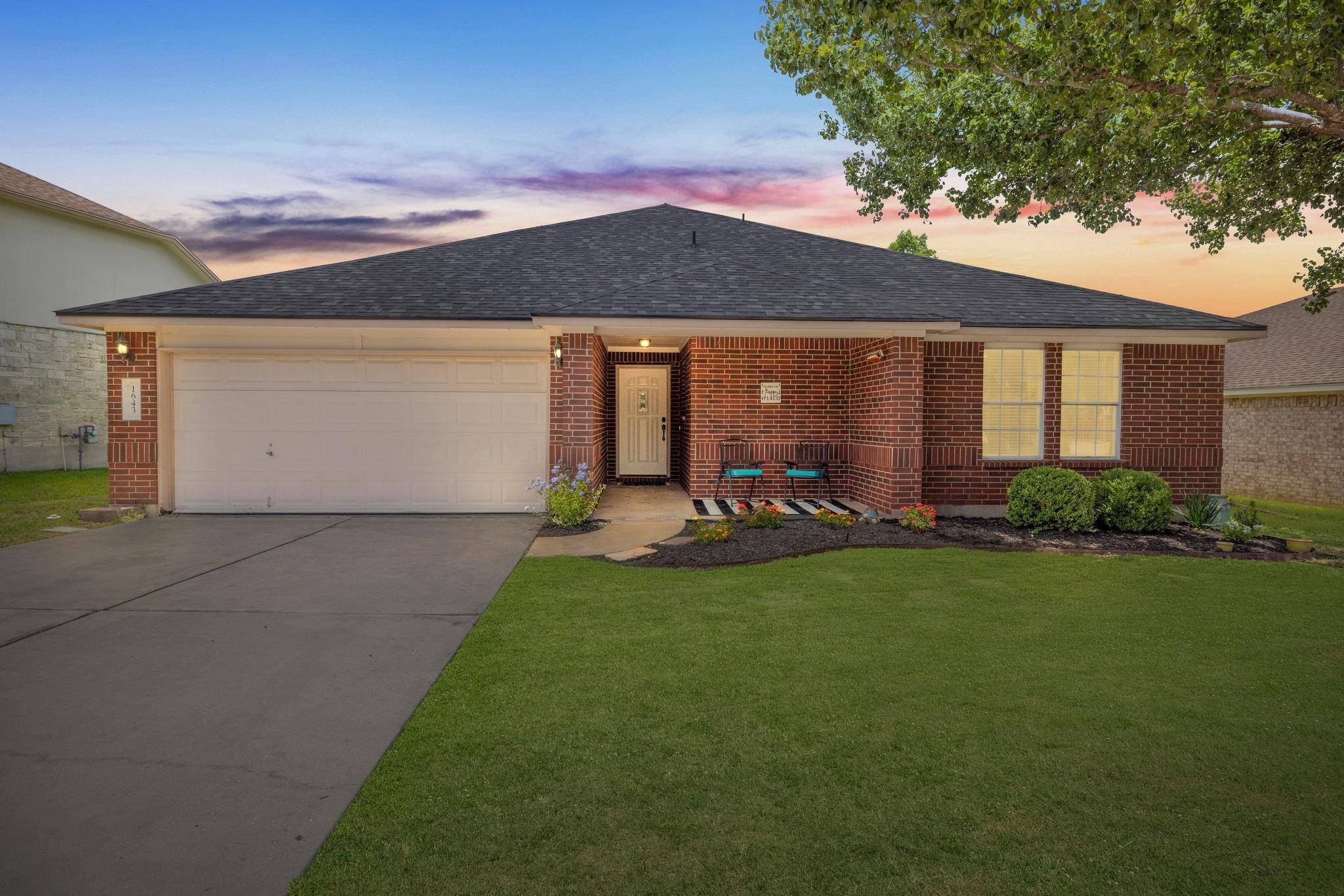 1643 Abbey LN, Cedar Park, TX 78613