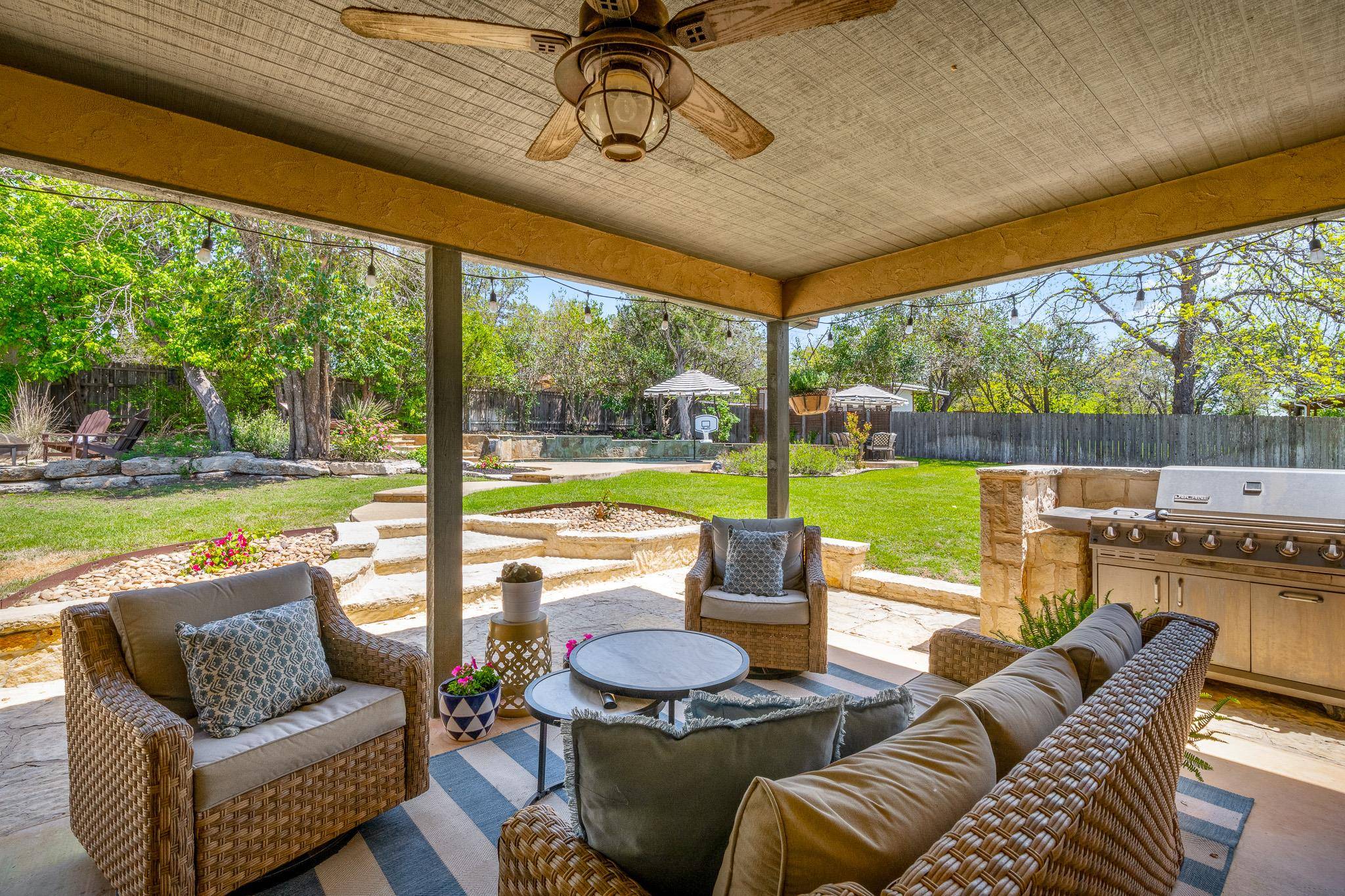 1418 Jackson RD, Kerrville, TX 78028