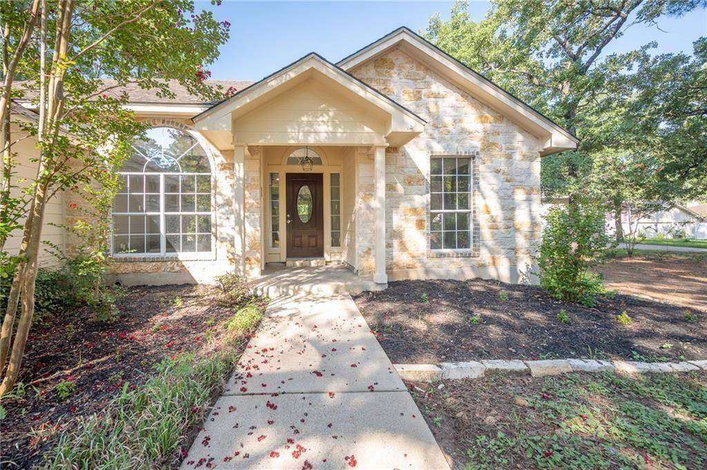 114 Pine View LOOP, Bastrop, TX 78602