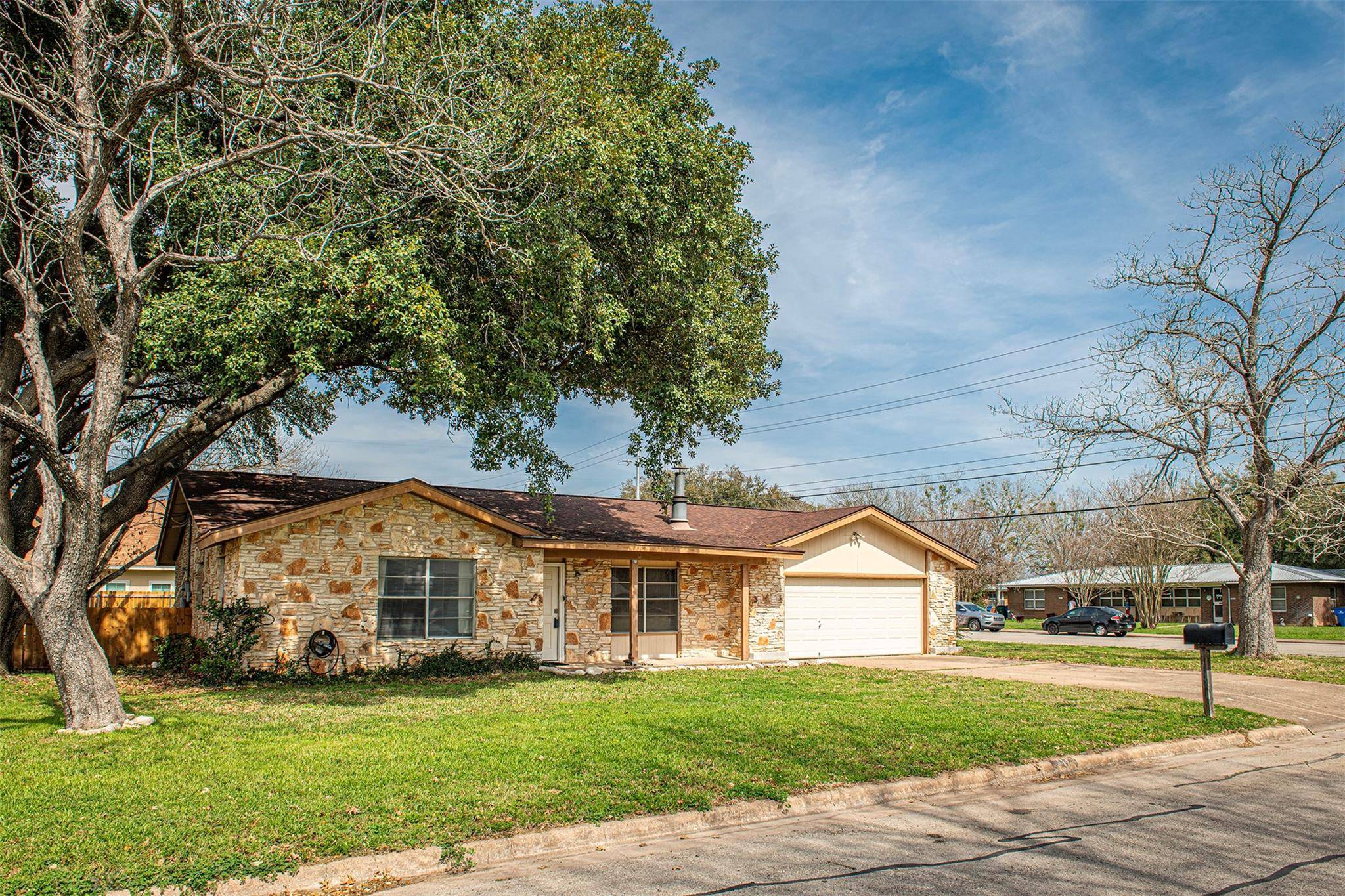 412 Oak ST, Bastrop, TX 78602