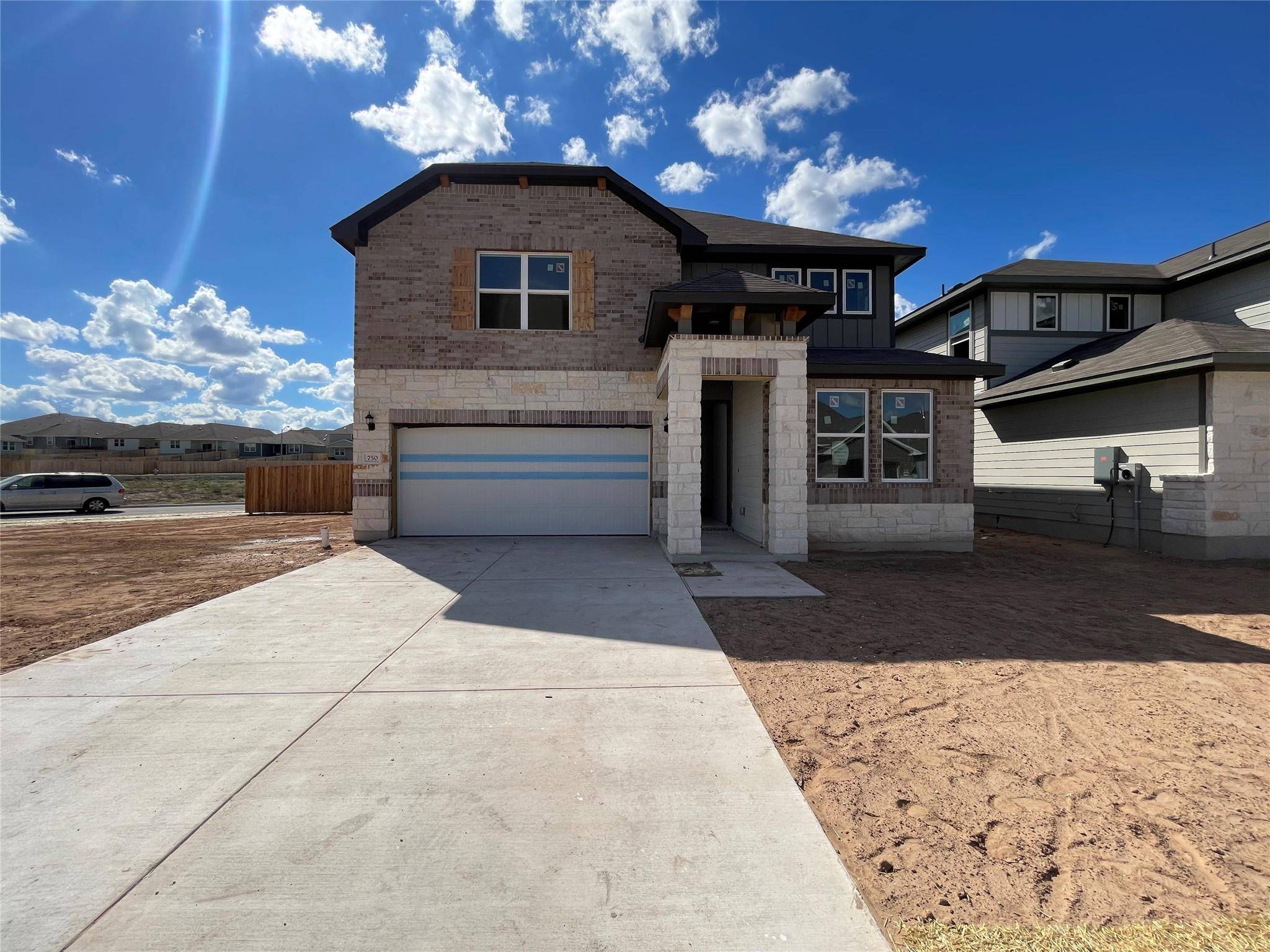 750 Palo Brea LOOP, Hutto, TX 78634