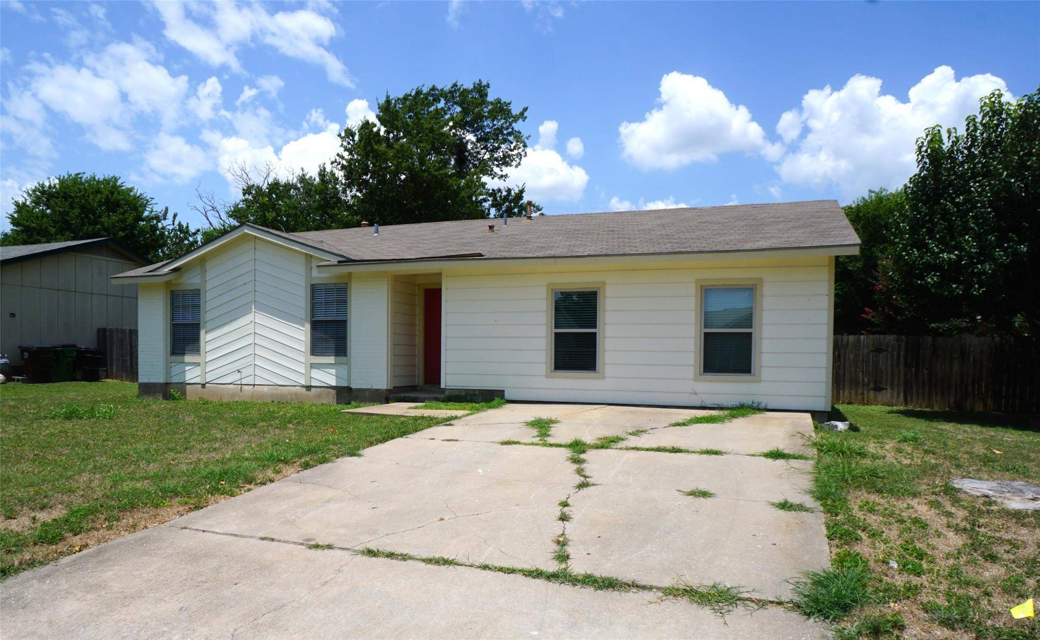 1610 Parkside CIR, Round Rock, TX 78664