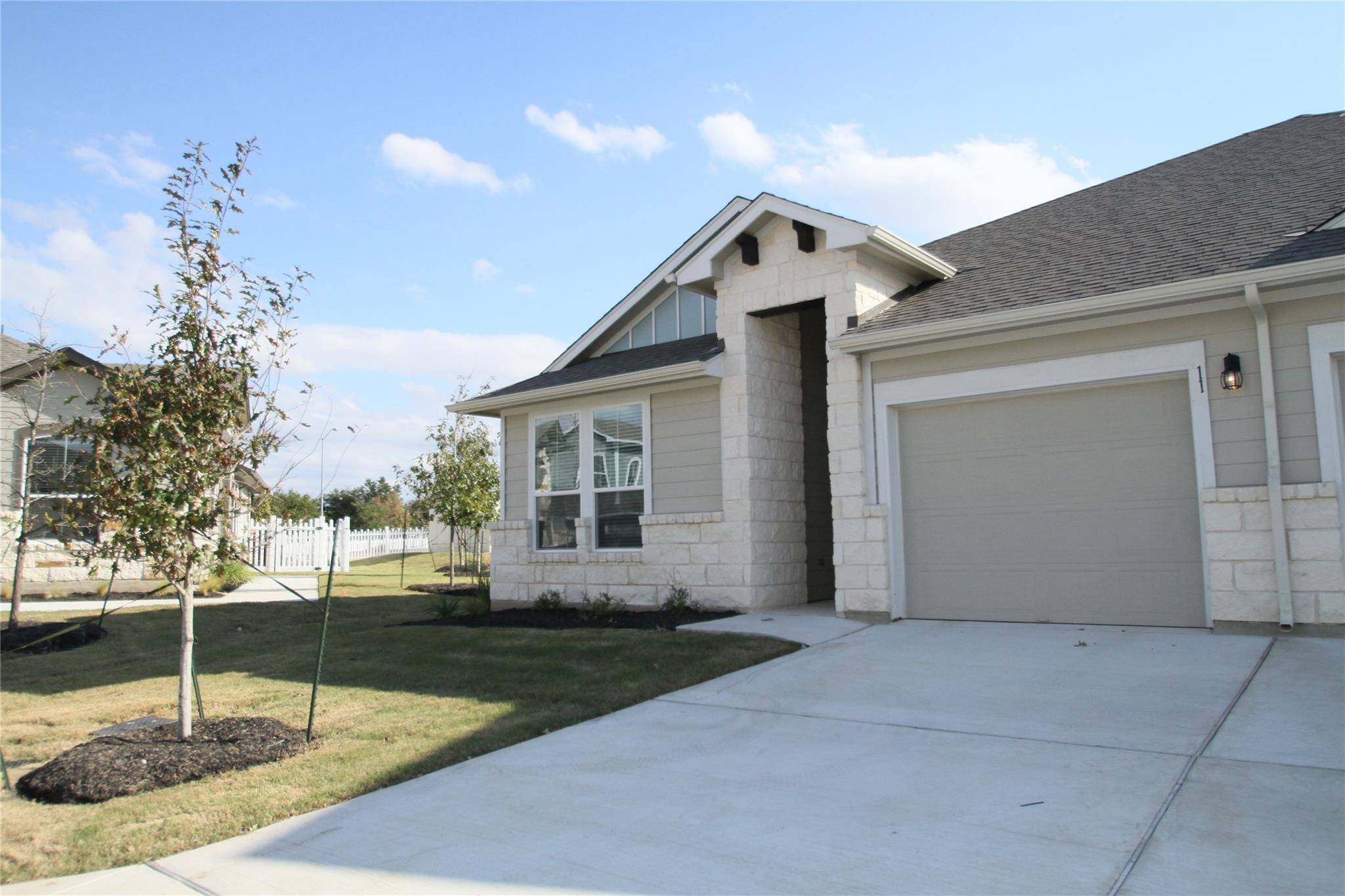1701 Logan DR #11, Round Rock, TX 78664