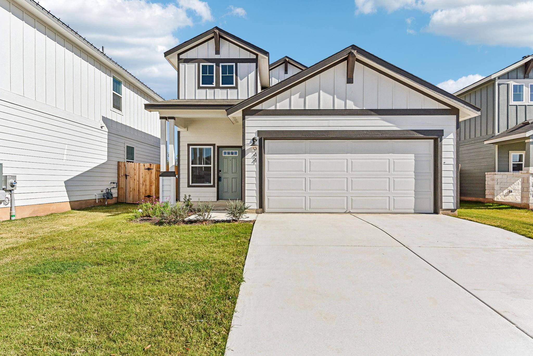 944 Sun Grove TRL, Georgetown, TX 78628
