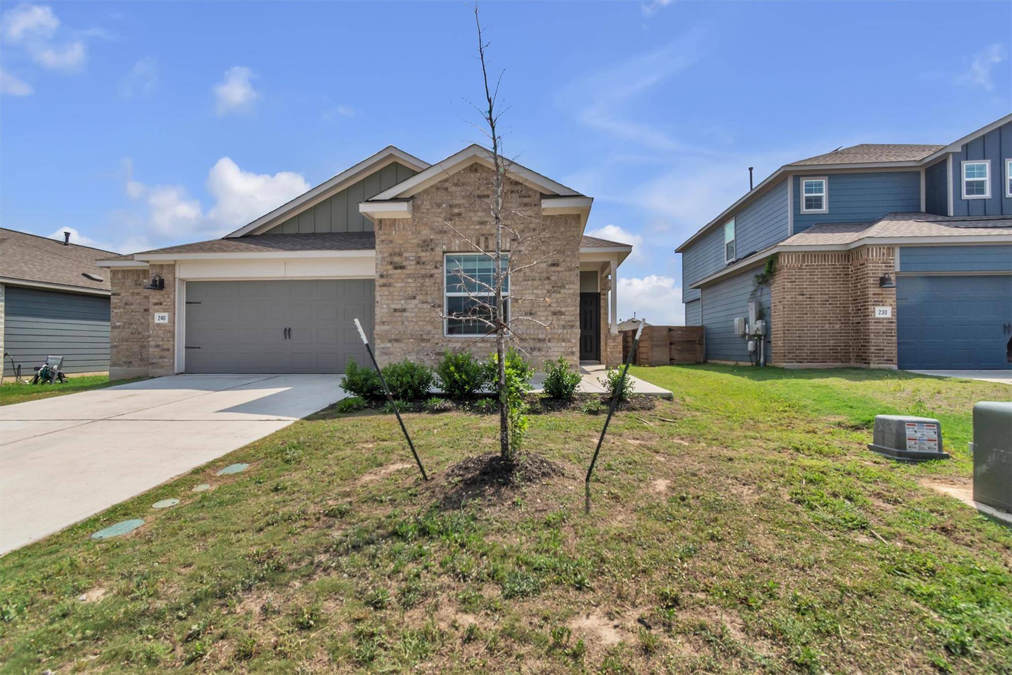 240 Madrid, Kyle, TX 78640