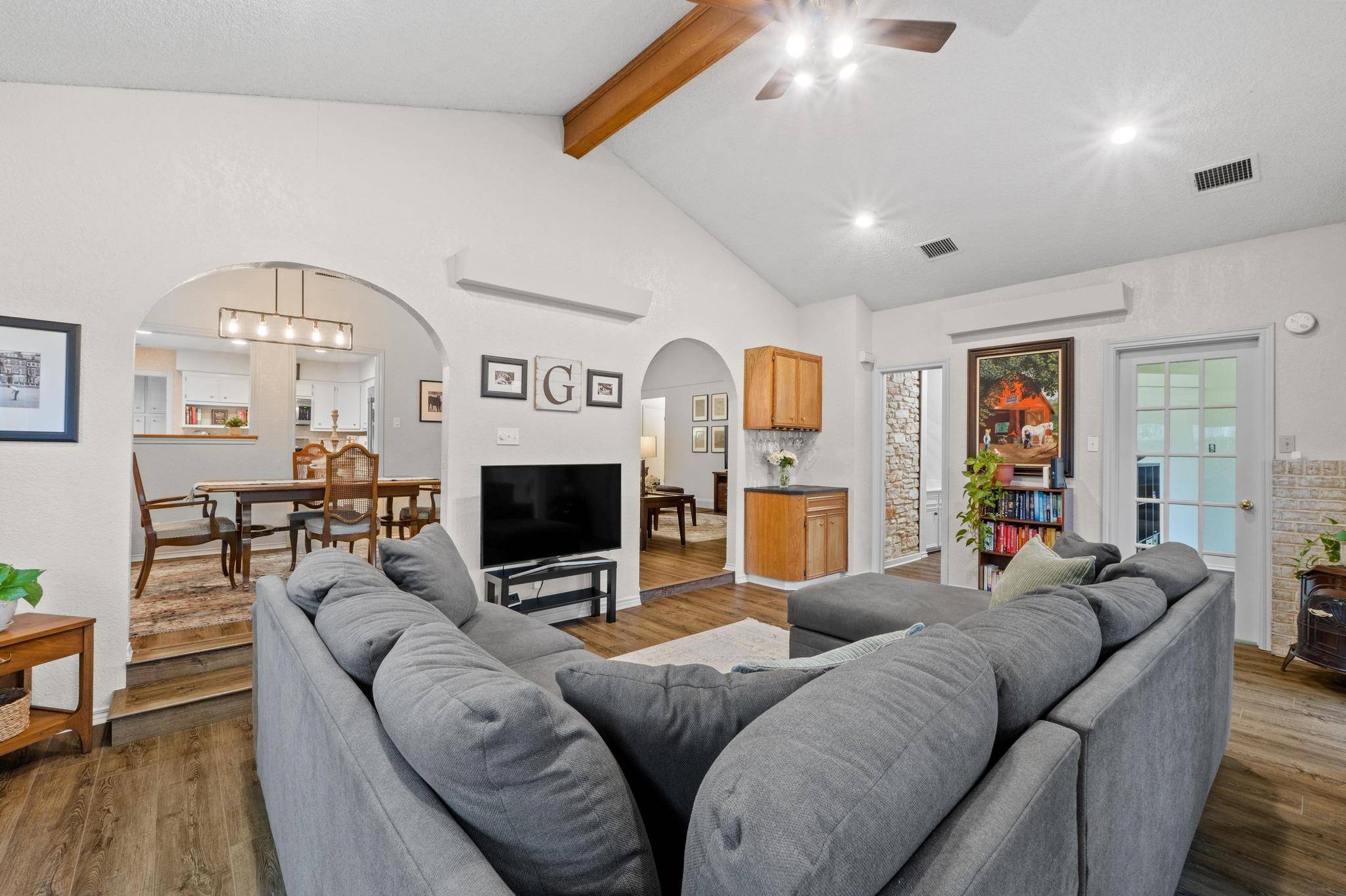 504 Greenwood DR, Georgetown, TX 78628