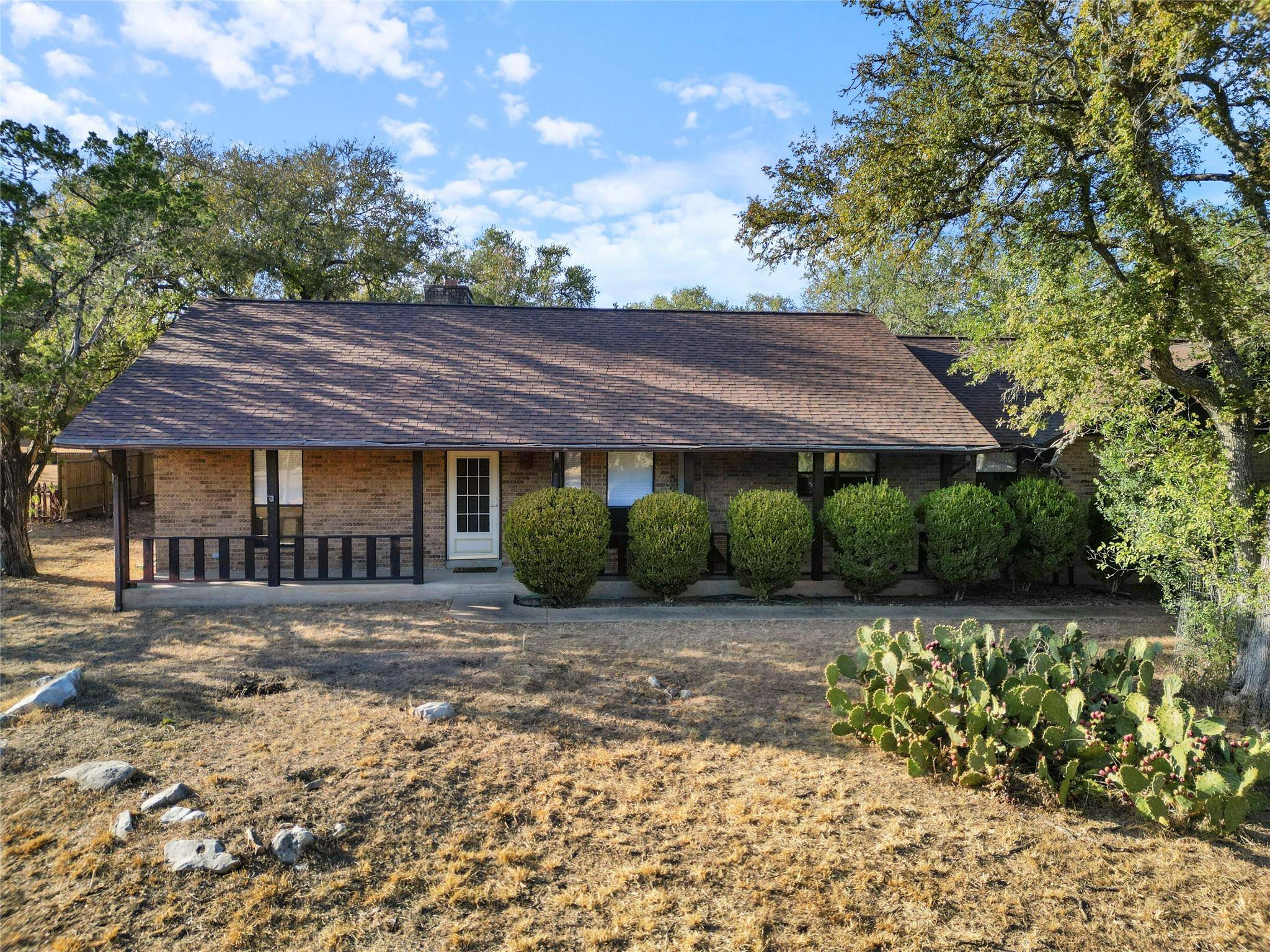 2734 Oak Haven DR, San Marcos, TX 78666
