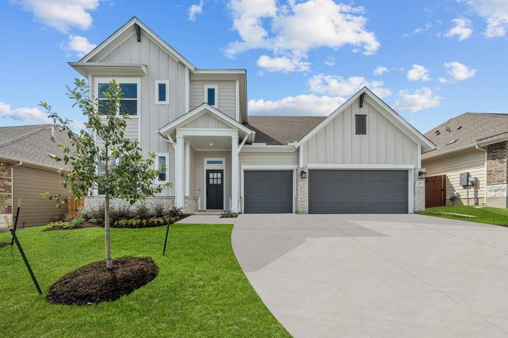 216 Pine Bark DR, Buda, TX 78610
