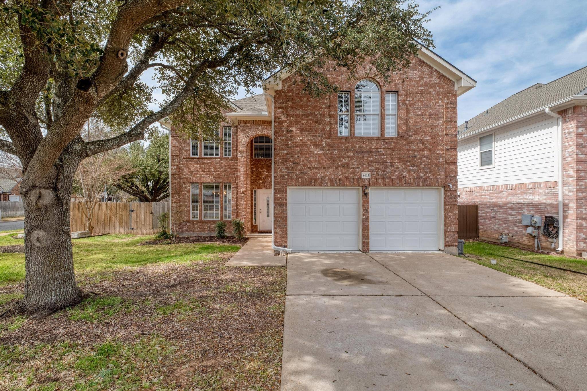 8613 Glen Canyon DR, Round Rock, TX 78681
