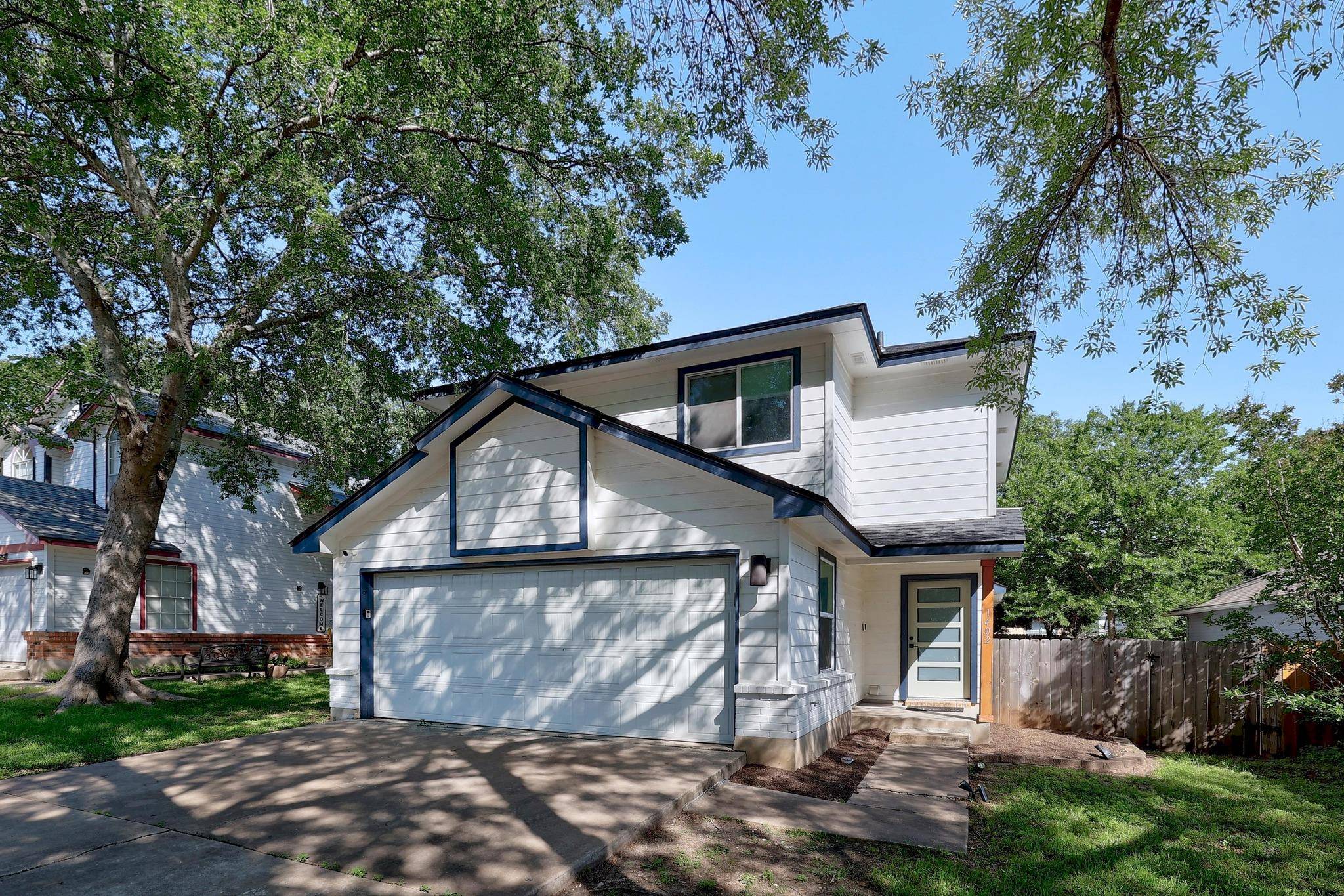 1402 E Logan ST, Round Rock, TX 78664