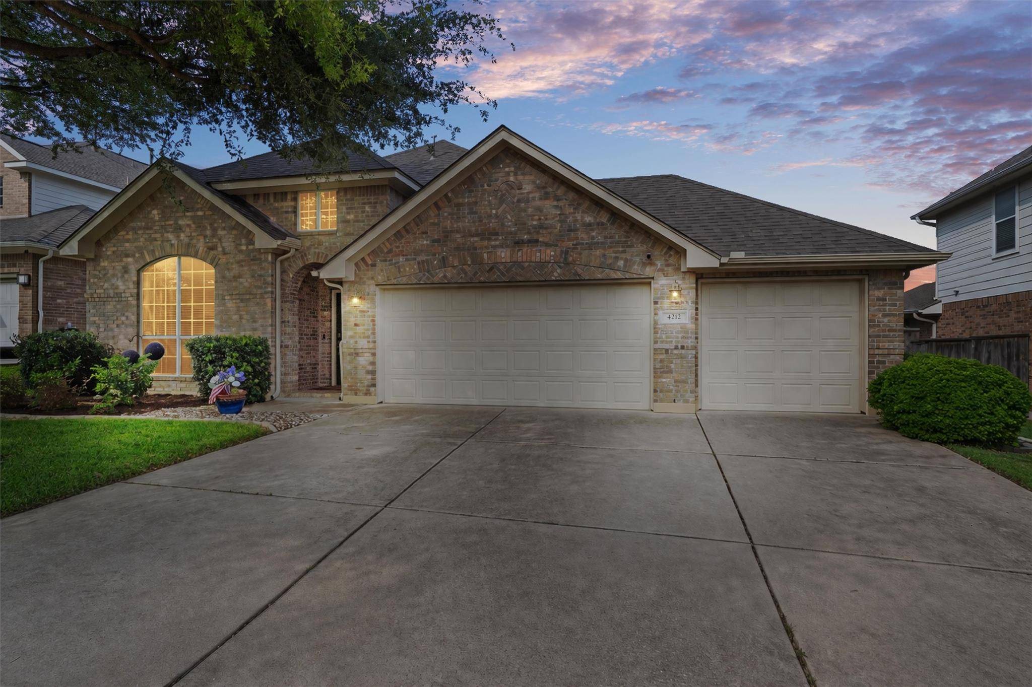 4212 Fairmeadow DR, Round Rock, TX 78665