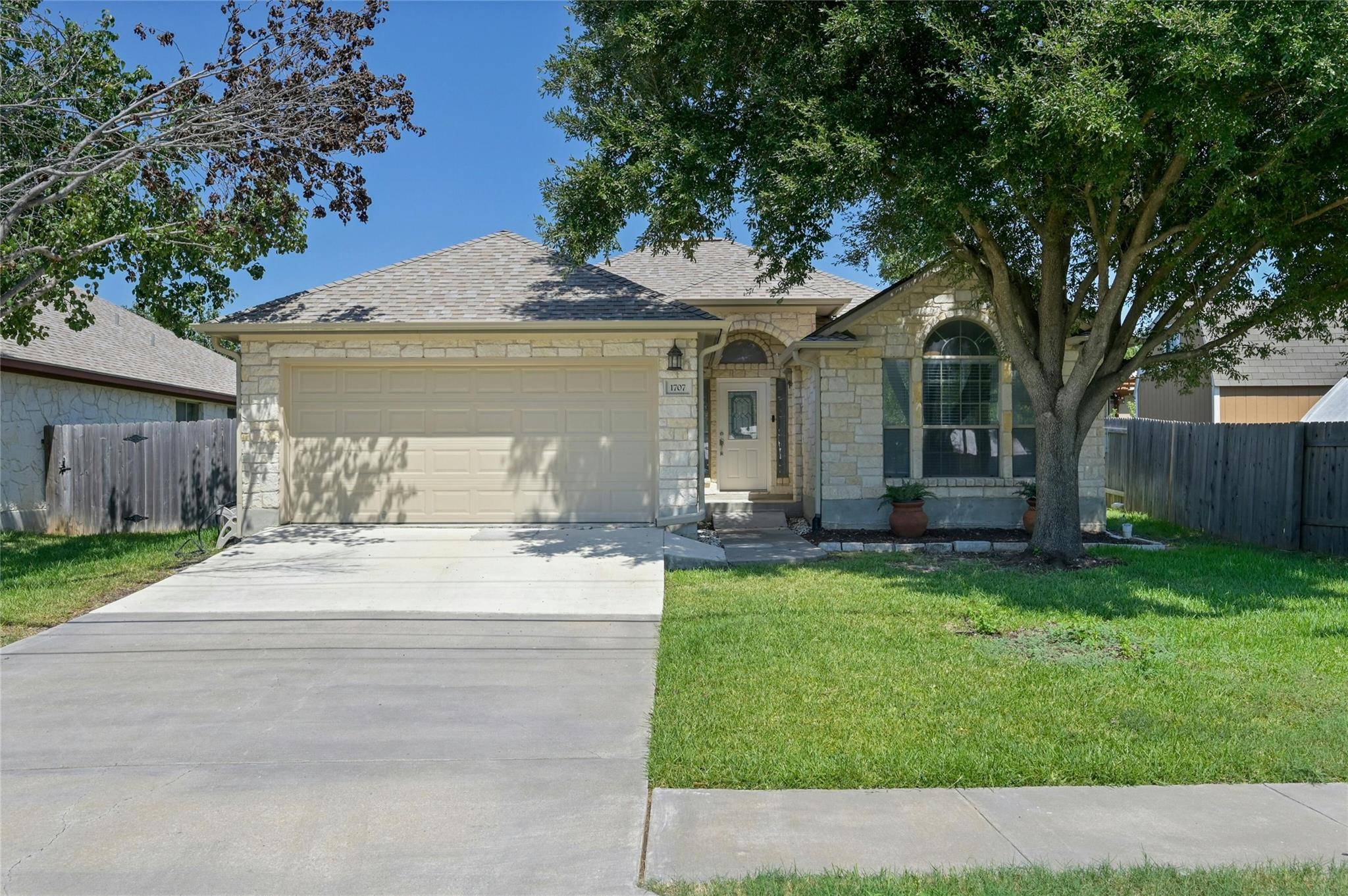 1707 Windy Park DR, Round Rock, TX 78664