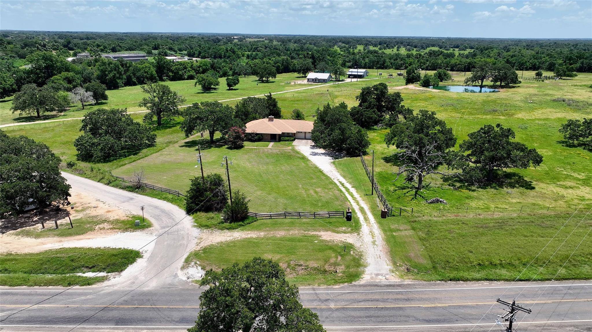 577 S FM 487, Rockdale, TX 76567