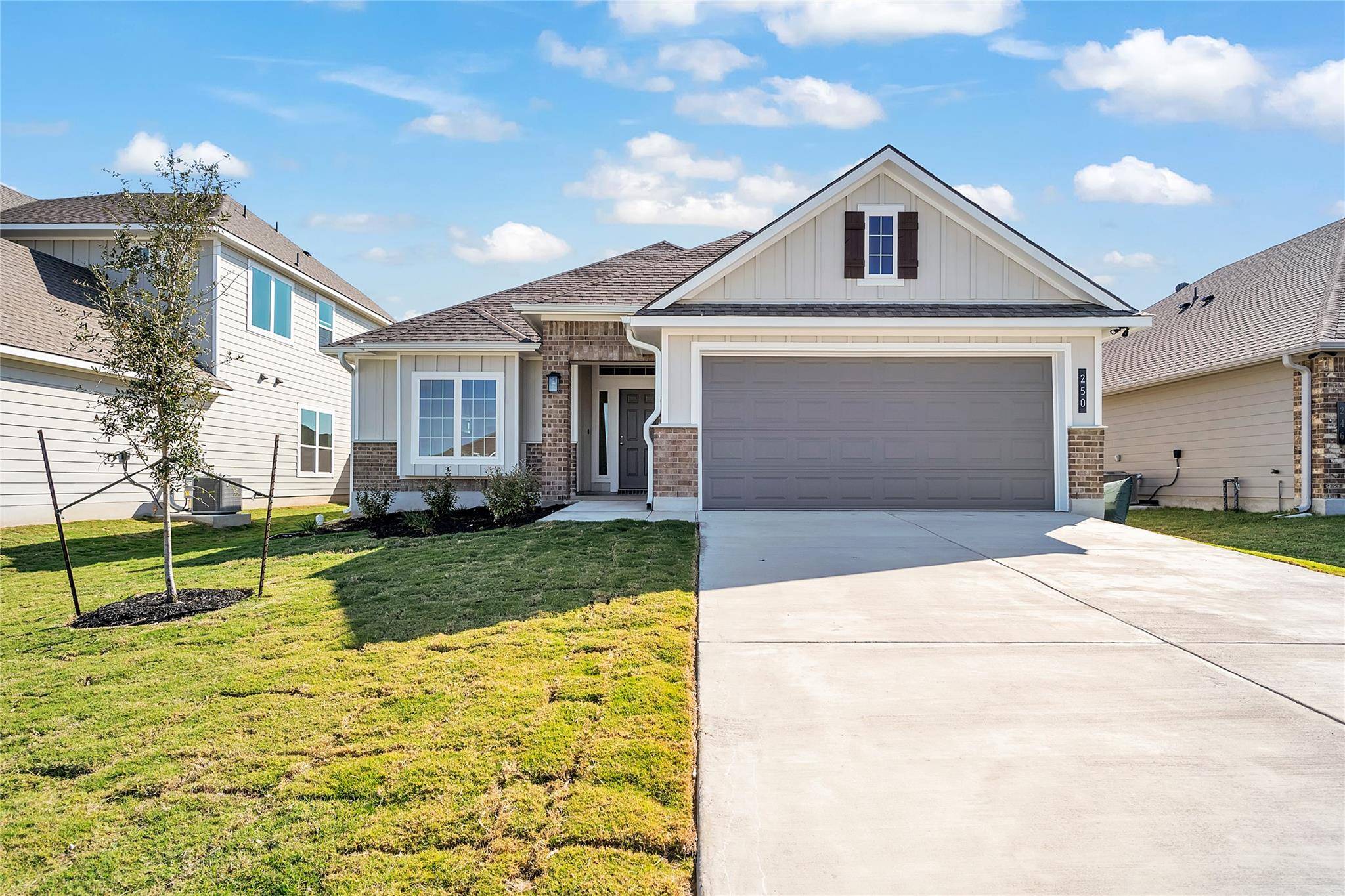 250 Boatright BLVD, Jarrell, TX 76537