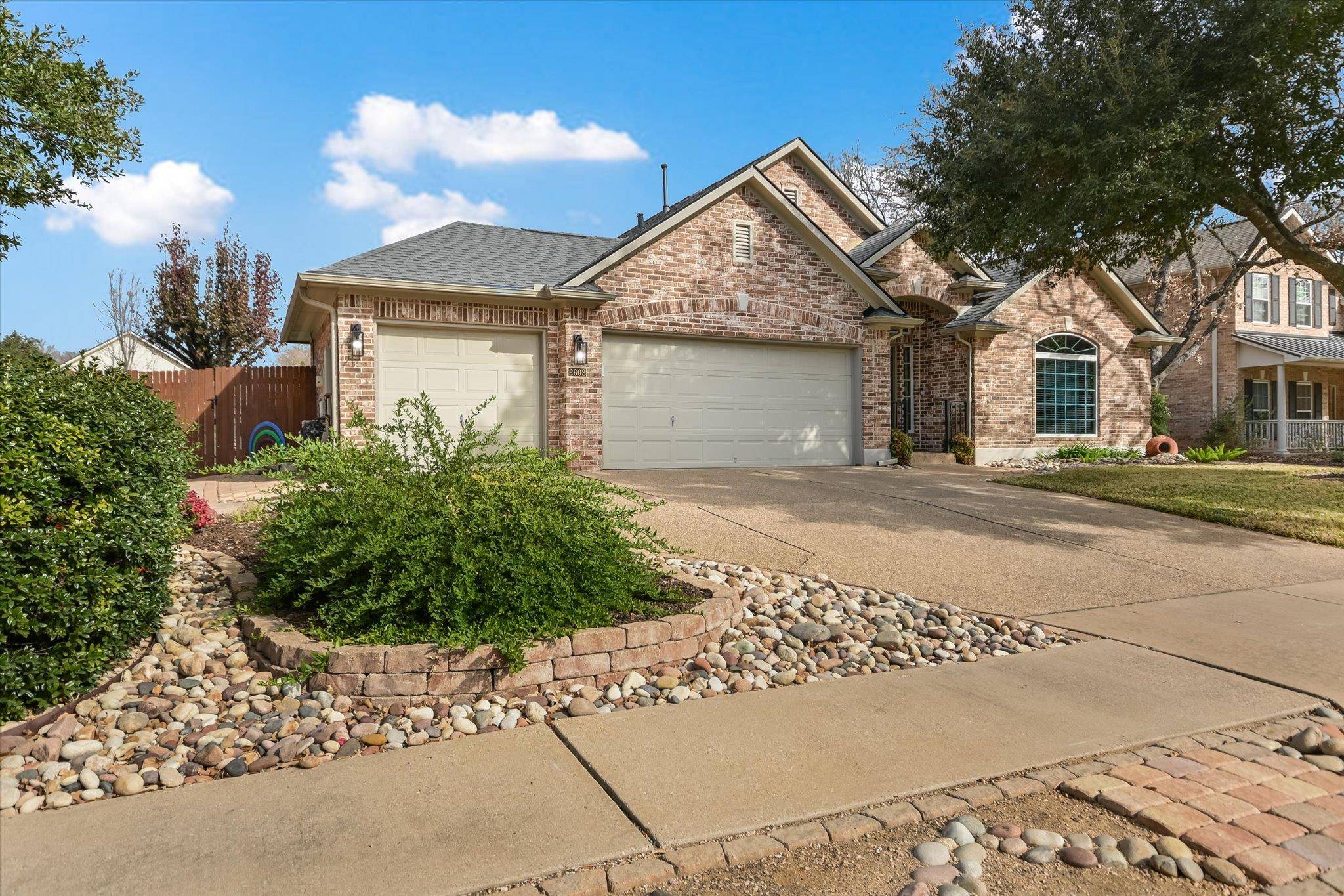 2602 Whitehurst DR, Round Rock, TX 78681
