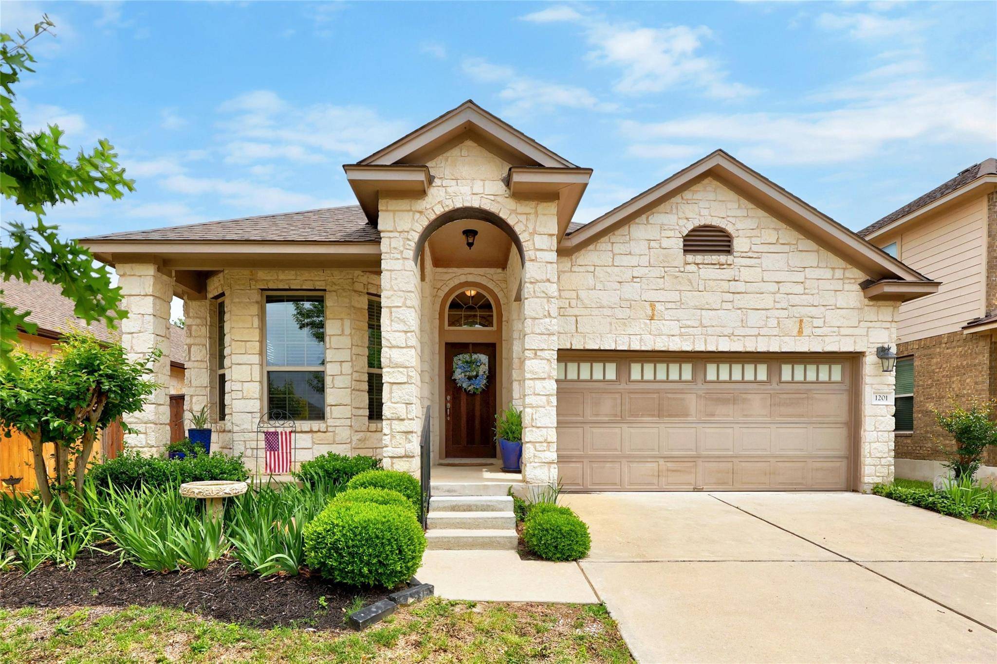 1201 Rock Mill LN, Georgetown, TX 78626