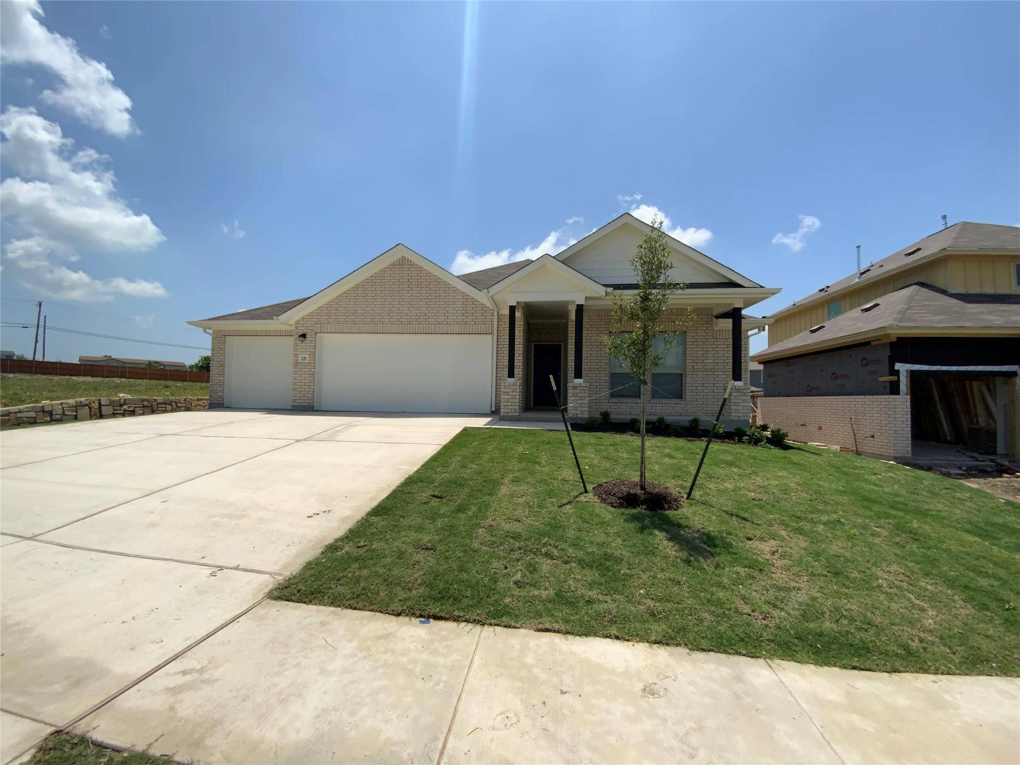 331 Dogvane CIR, Kyle, TX 78640