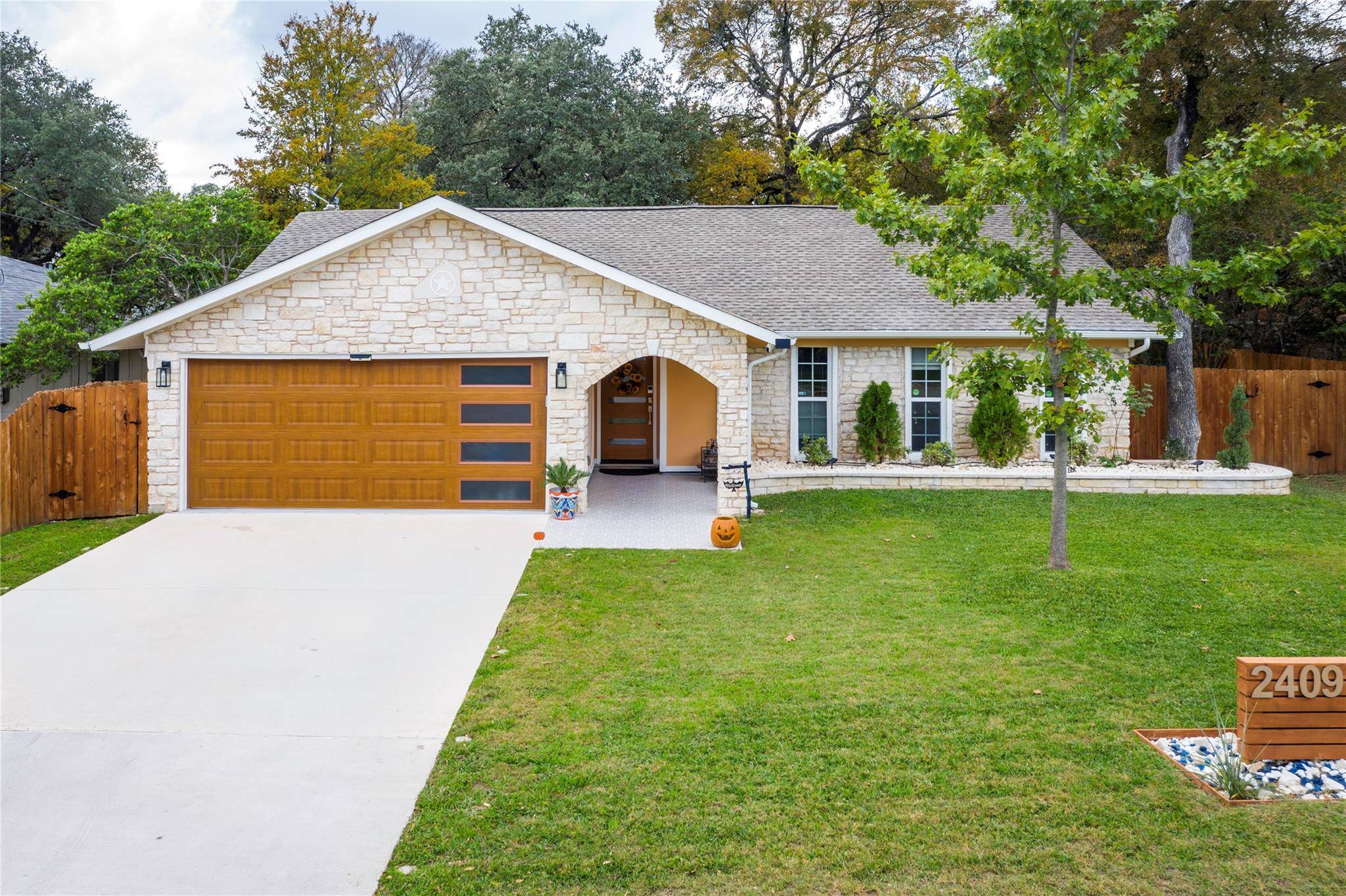 2409 S Celia DR, Cedar Park, TX 78613