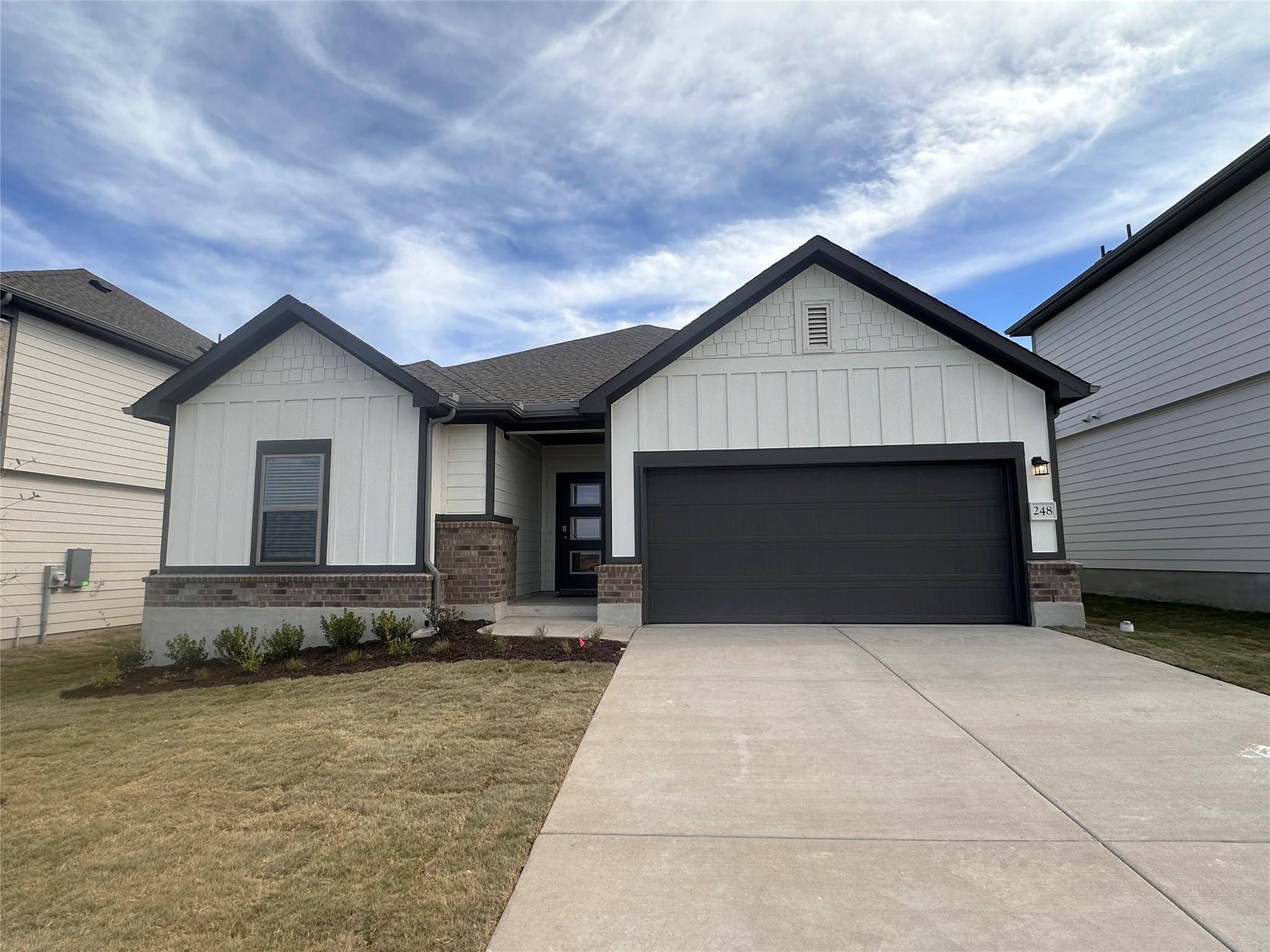 248 Lazy Lizzy RD, Jarrell, TX 76537