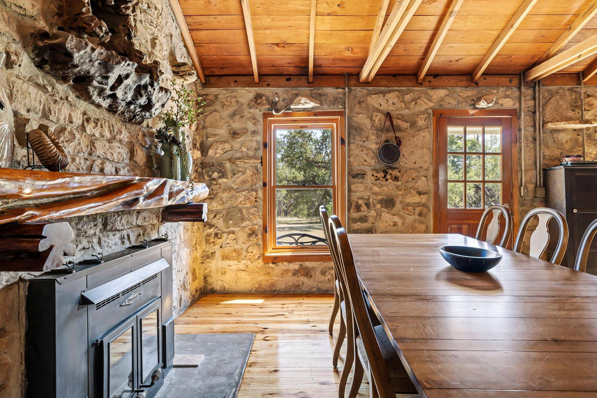 1111 Deer Lake RD, Wimberley, TX 78676