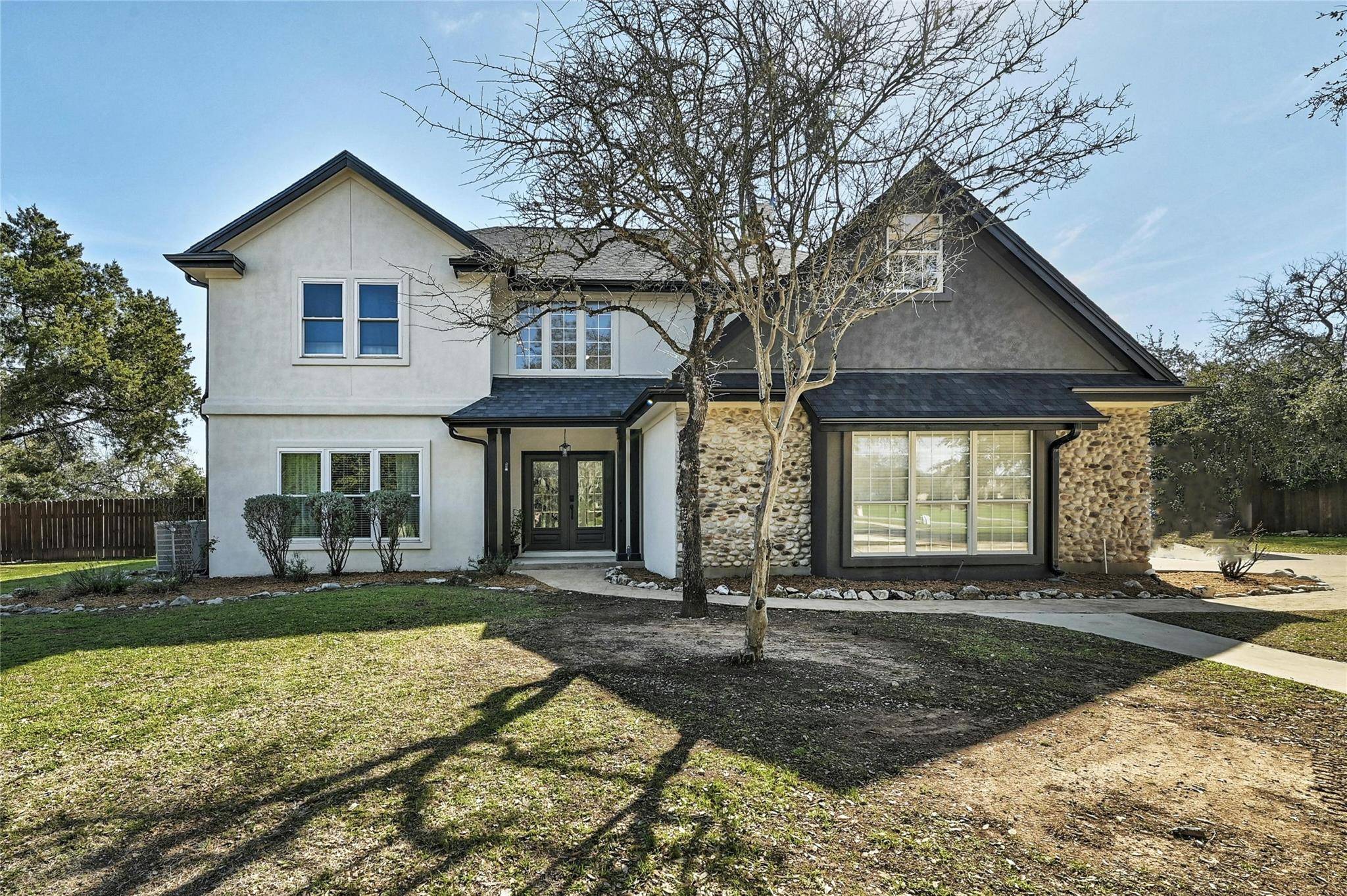 939 W Bartlett DR, Buda, TX 78610